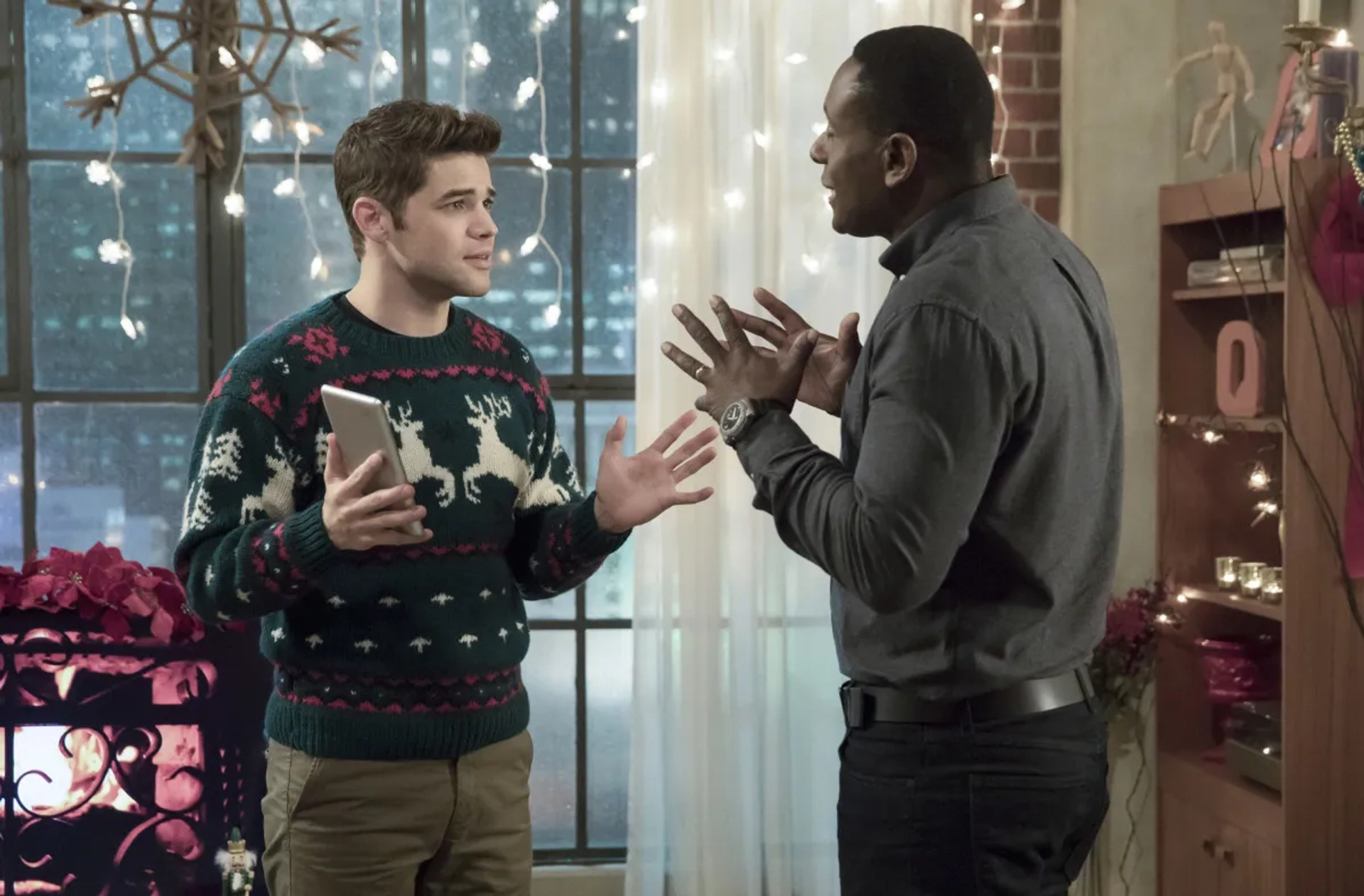 David Harewood and Jeremy Jordan in Supergirl (2015)