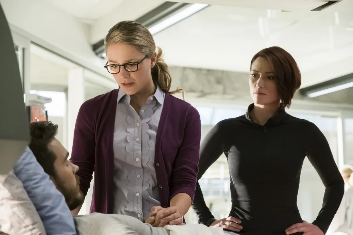 Chyler Leigh, Melissa Benoist, and Chris Wood in Supergirl (2015)