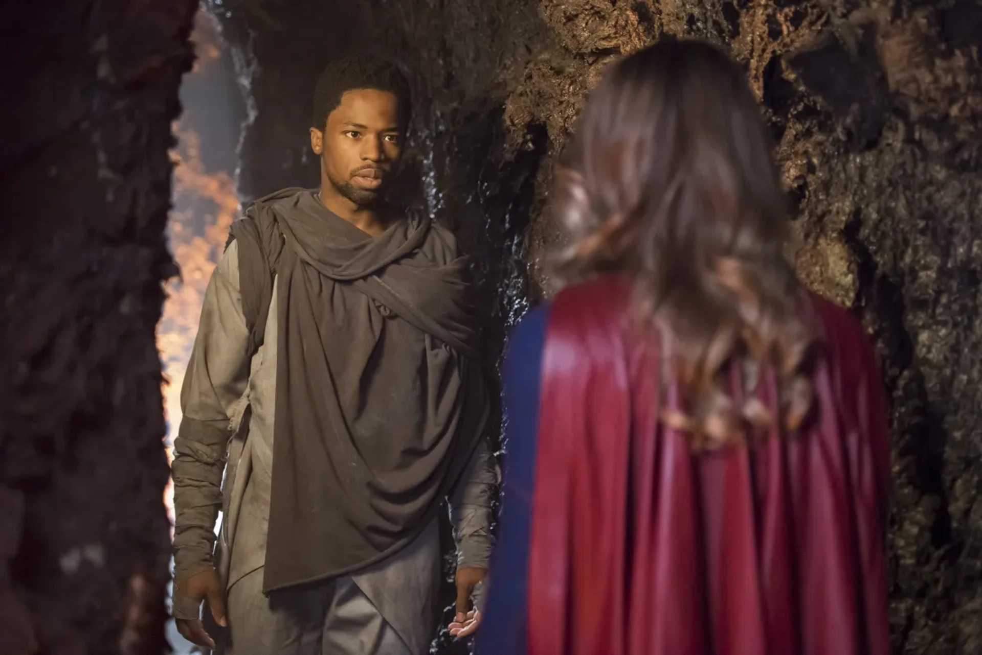 Melissa Benoist and Dewshane Williams in Supergirl (2015)