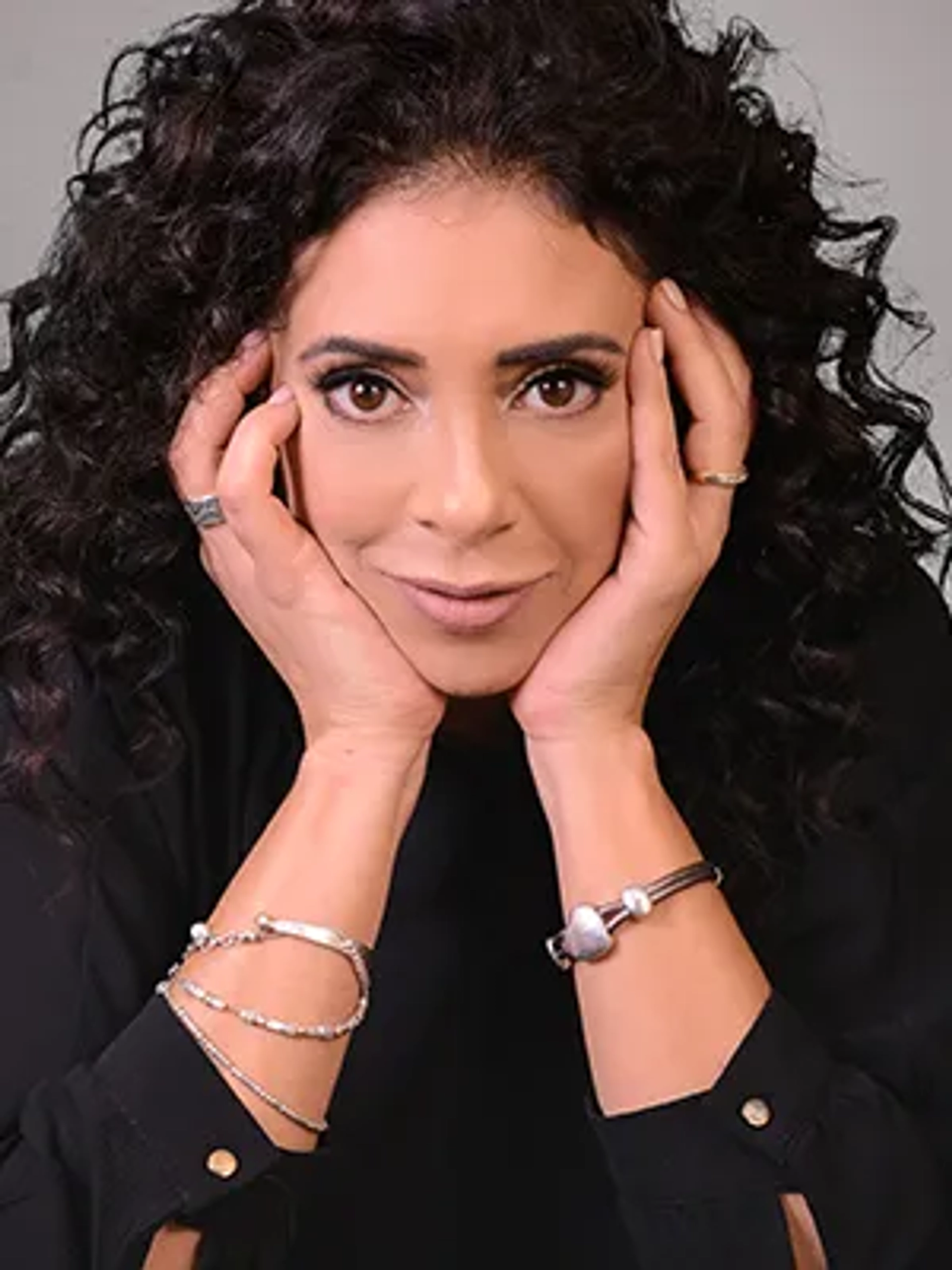 منال عوض