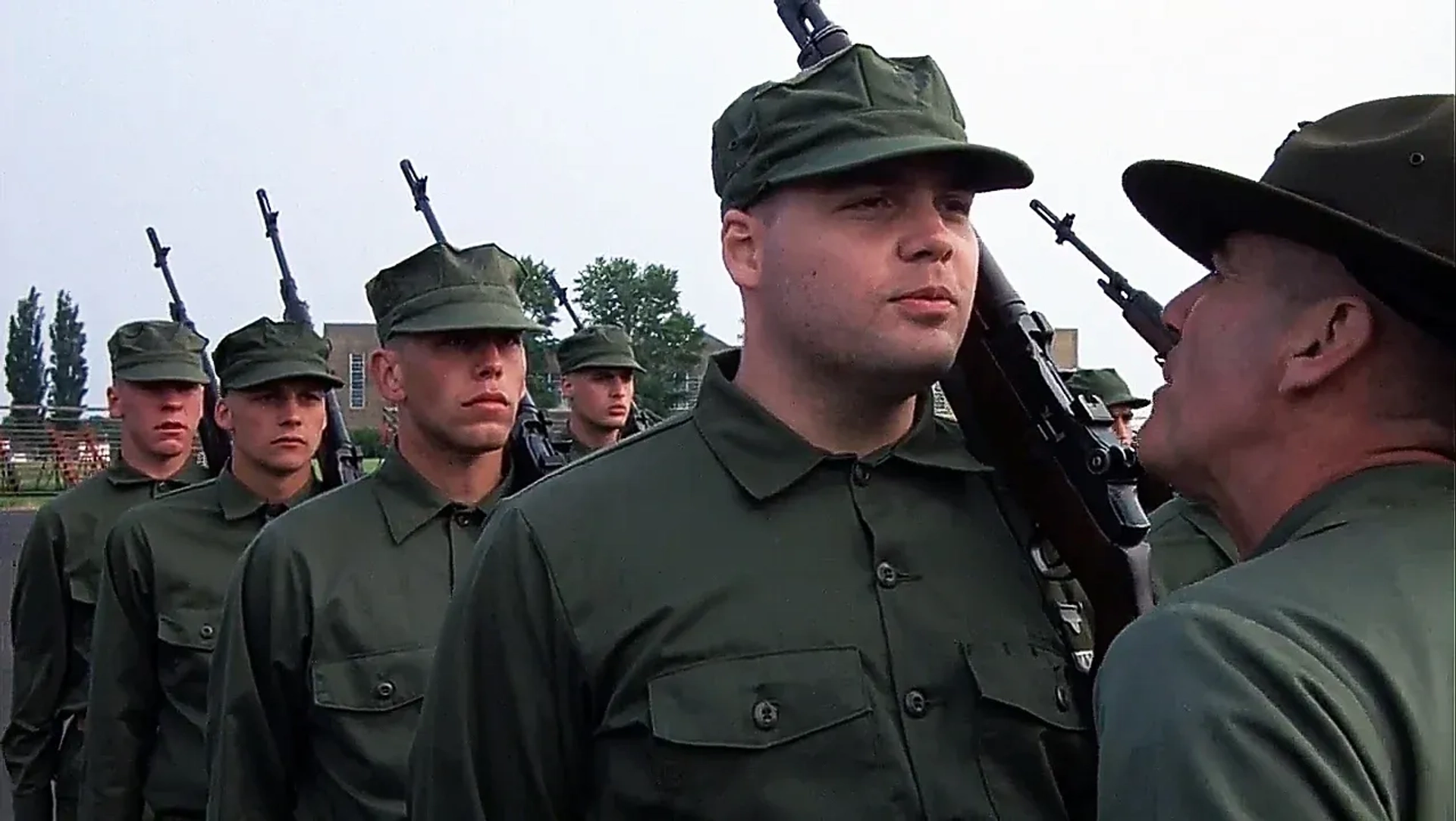 غلاف-تمام-فلزی