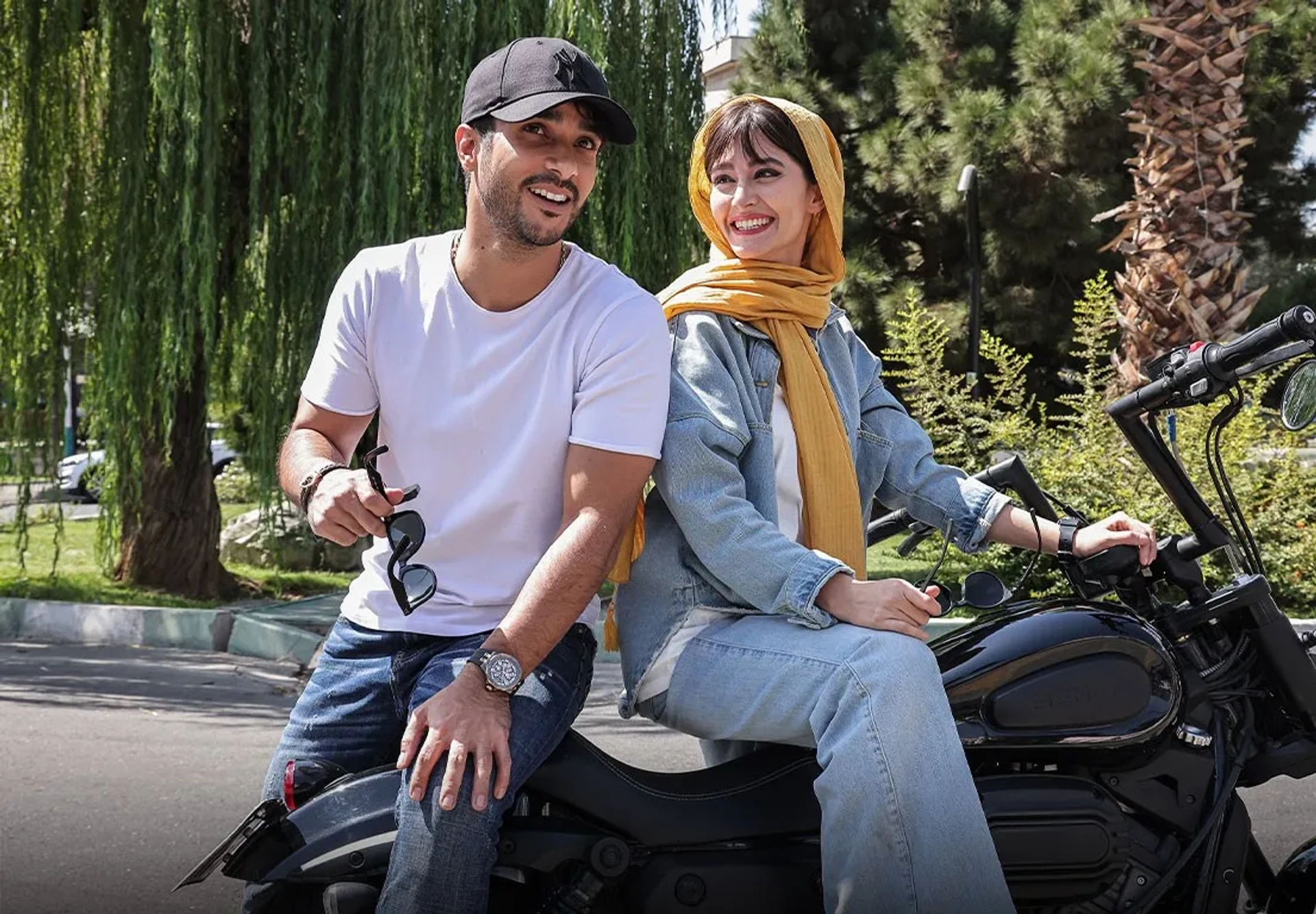 فیلم پول و پارتی (1402)