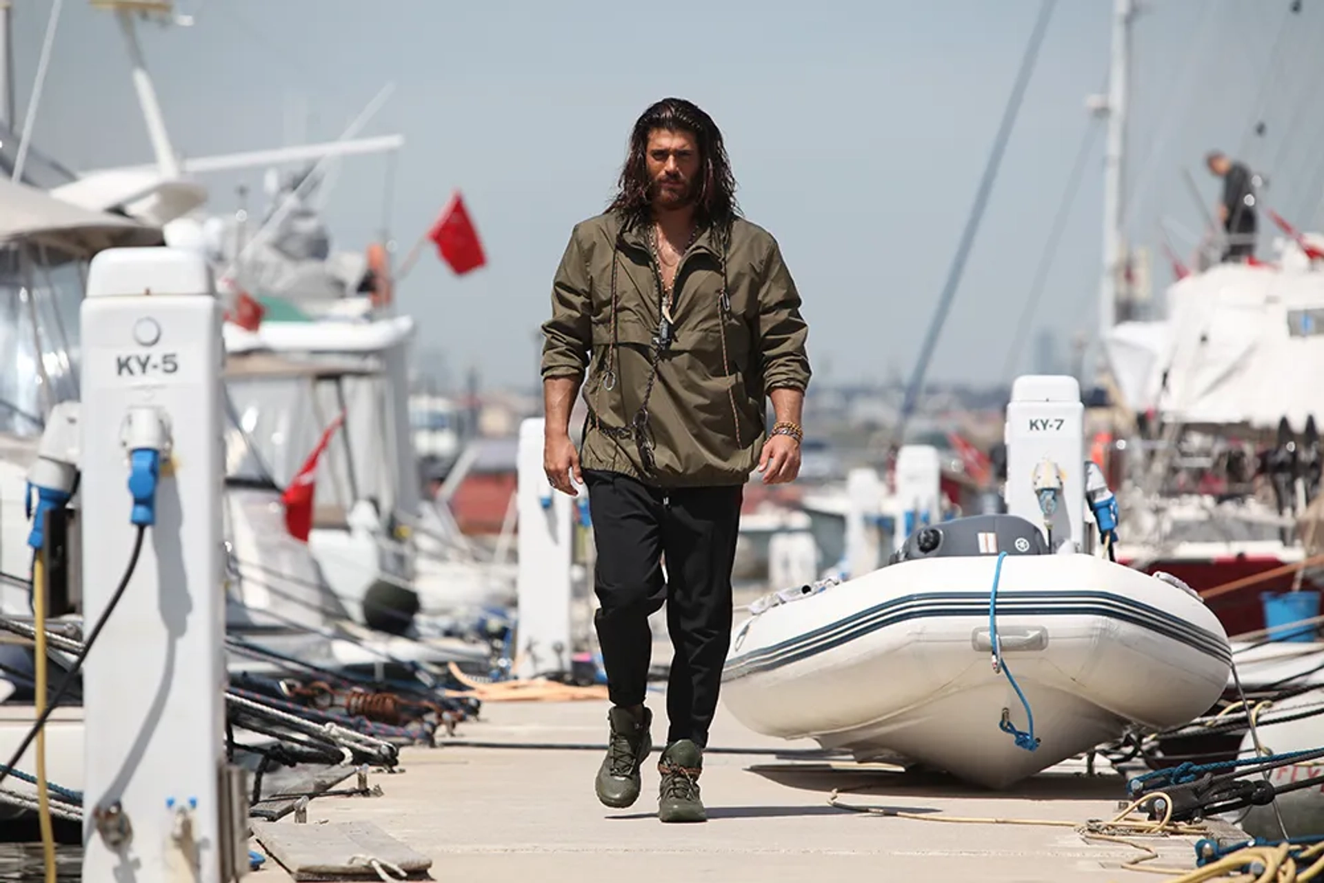 Can Yaman in Daydreamer: Episode #1.40 (2019)