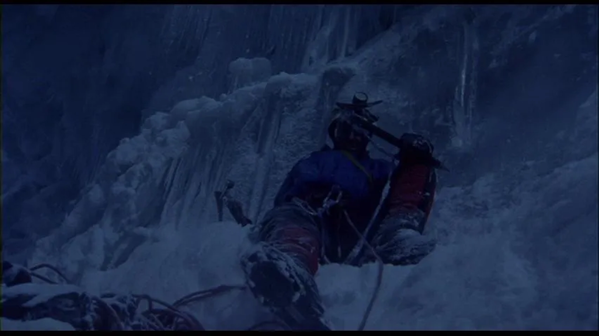 مستند لمس کردن خلا (Touching the Void 2003)