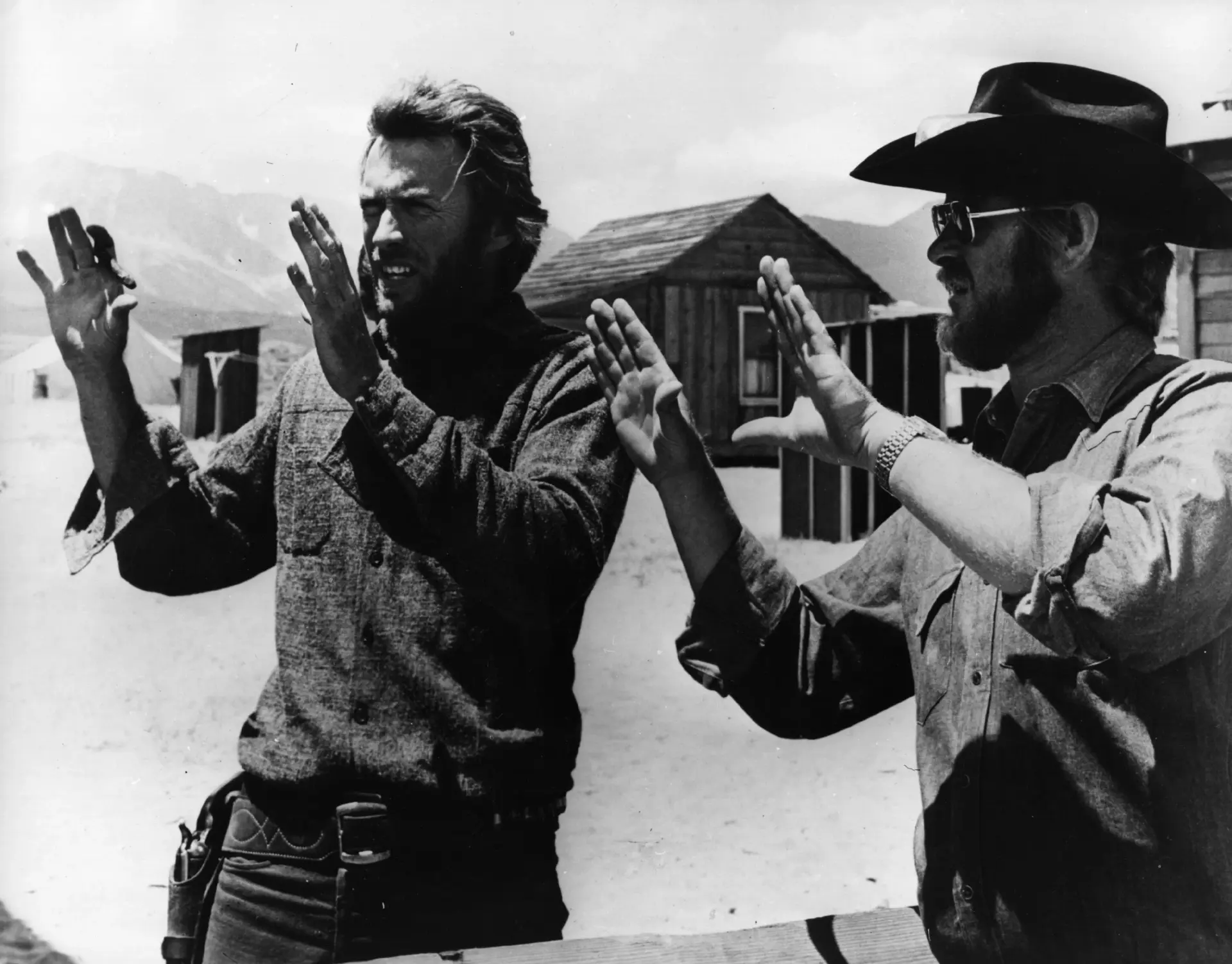 فیلم غریبه دشت های بالا (High Plains Drifter 1973)