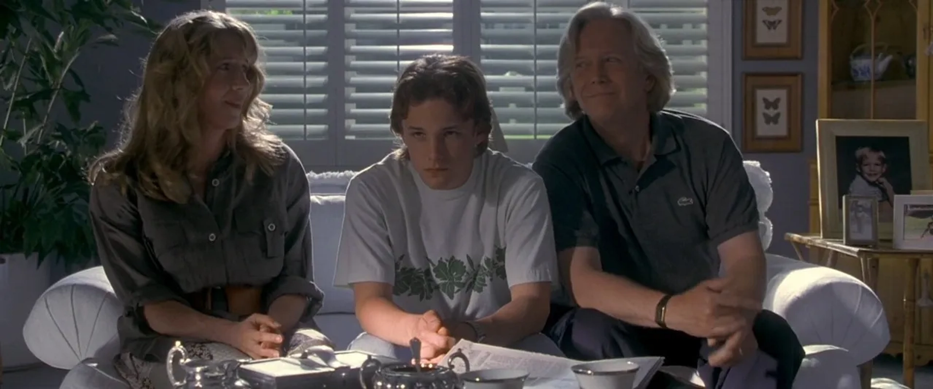 Brad Renfro, Bruce Davison, and Ann Dowd in Apt Pupil (1998)