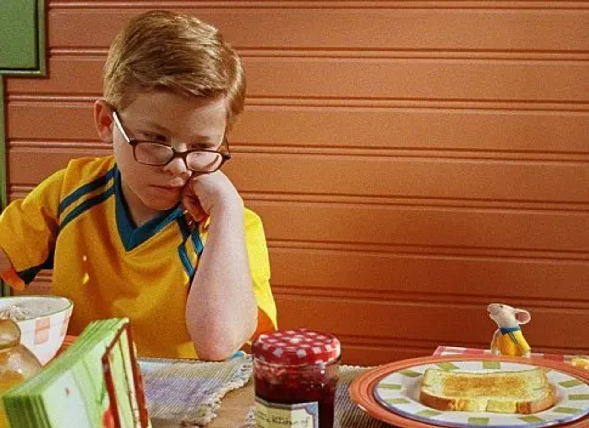 Michael J. Fox and Jonathan Lipnicki in Stuart Little 2 (2002)