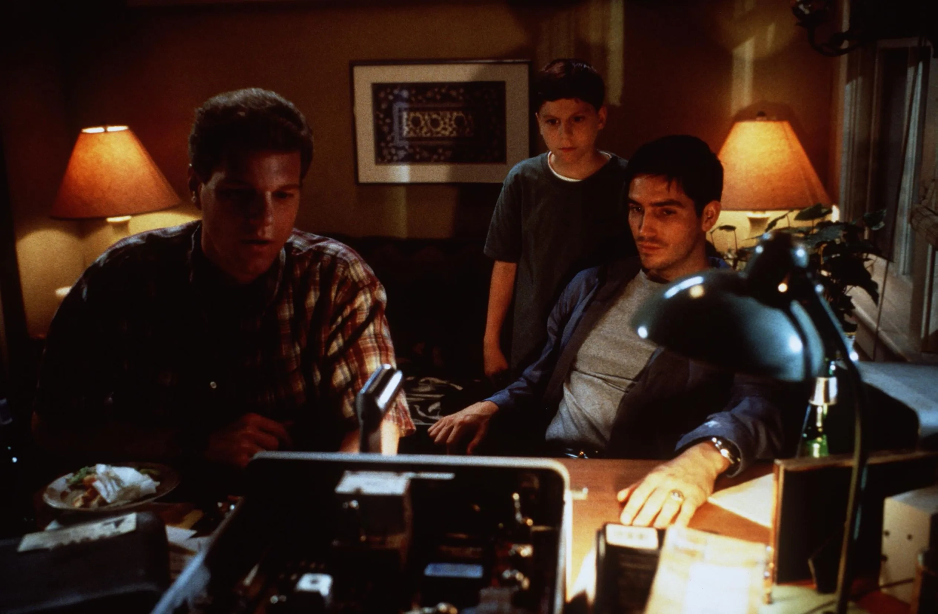 فیلم فرکانس (Frequency 2000)