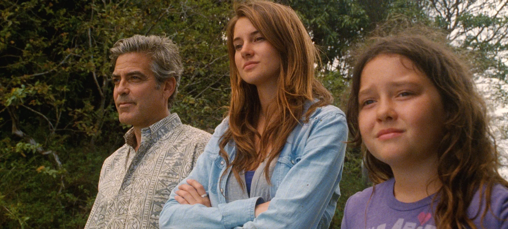 George Clooney, Shailene Woodley, and Amara Miller in The Descendants (2011)