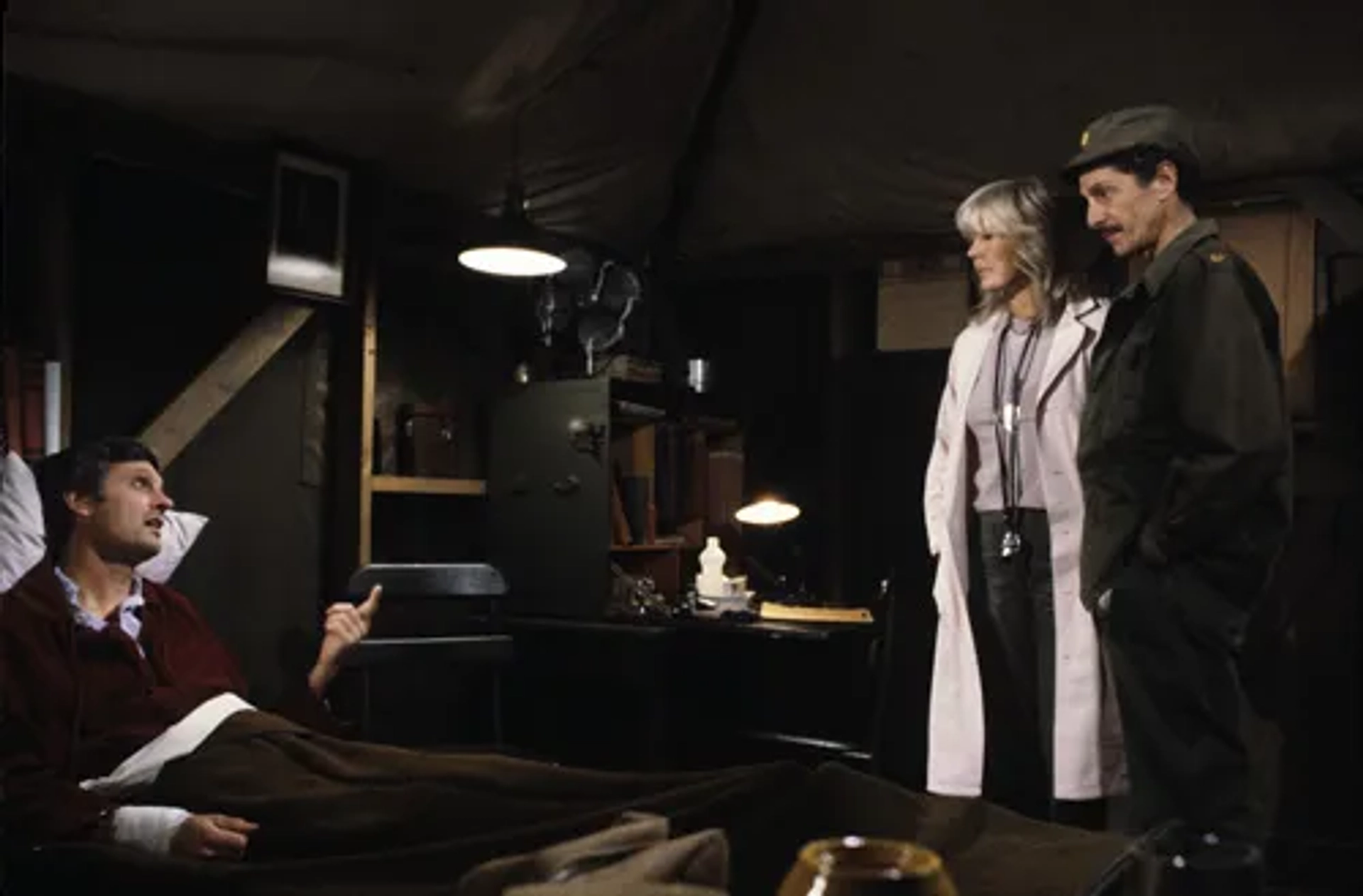 Alan Alda, Allan Arbus, and Loretta Swit in M*A*S*H (1972)