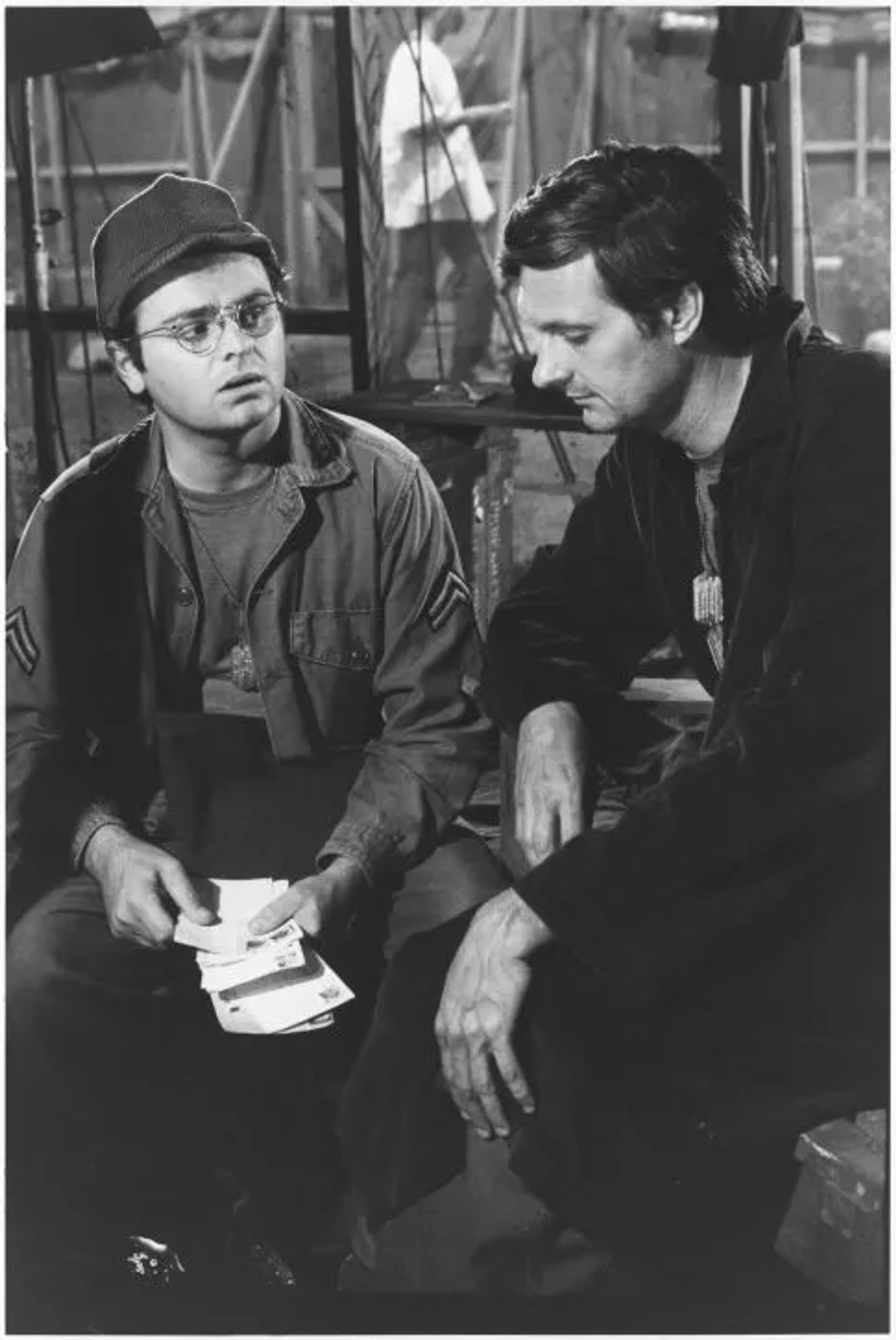 Alan Alda and Gary Burghoff in M*A*S*H (1972)