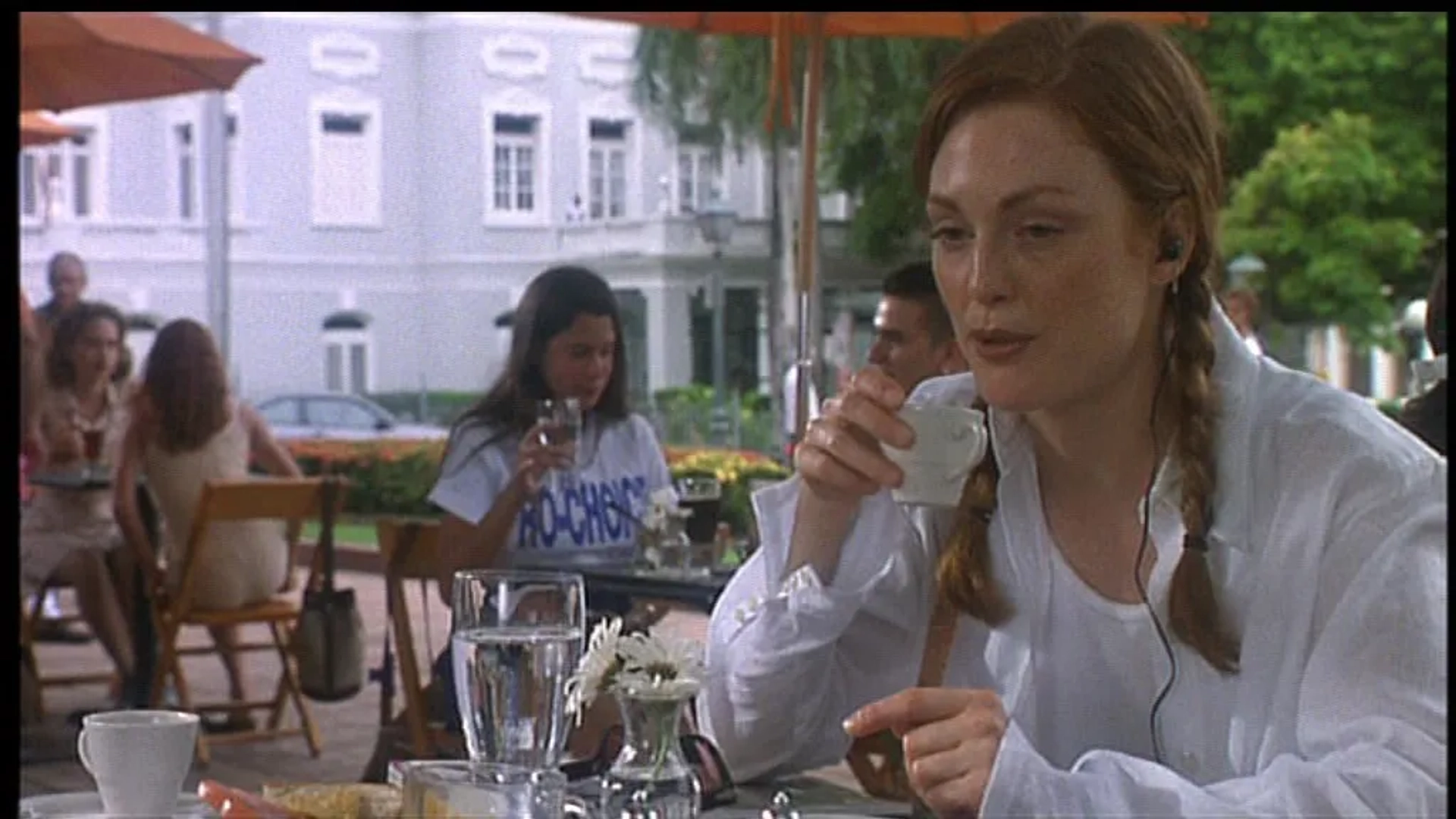 Julianne Moore in Assassins (1995)