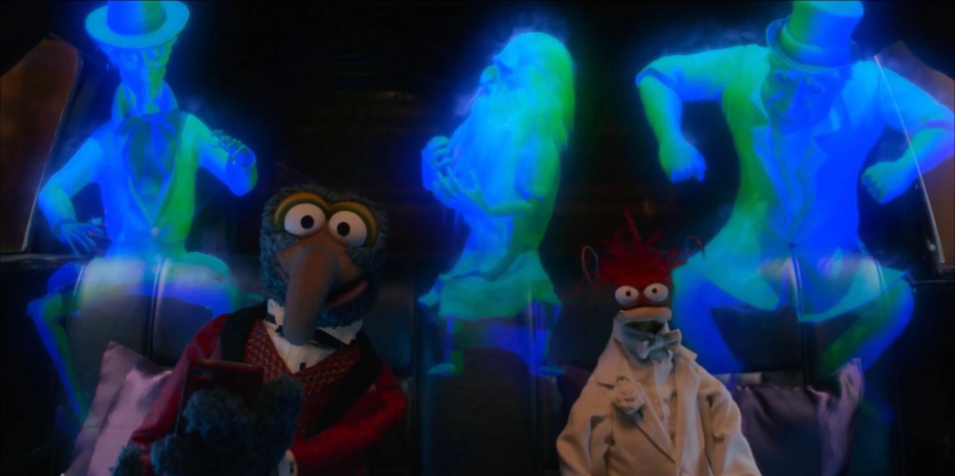 Bill Barretta and Dave Goelz in Muppets Haunted Mansion (2021)