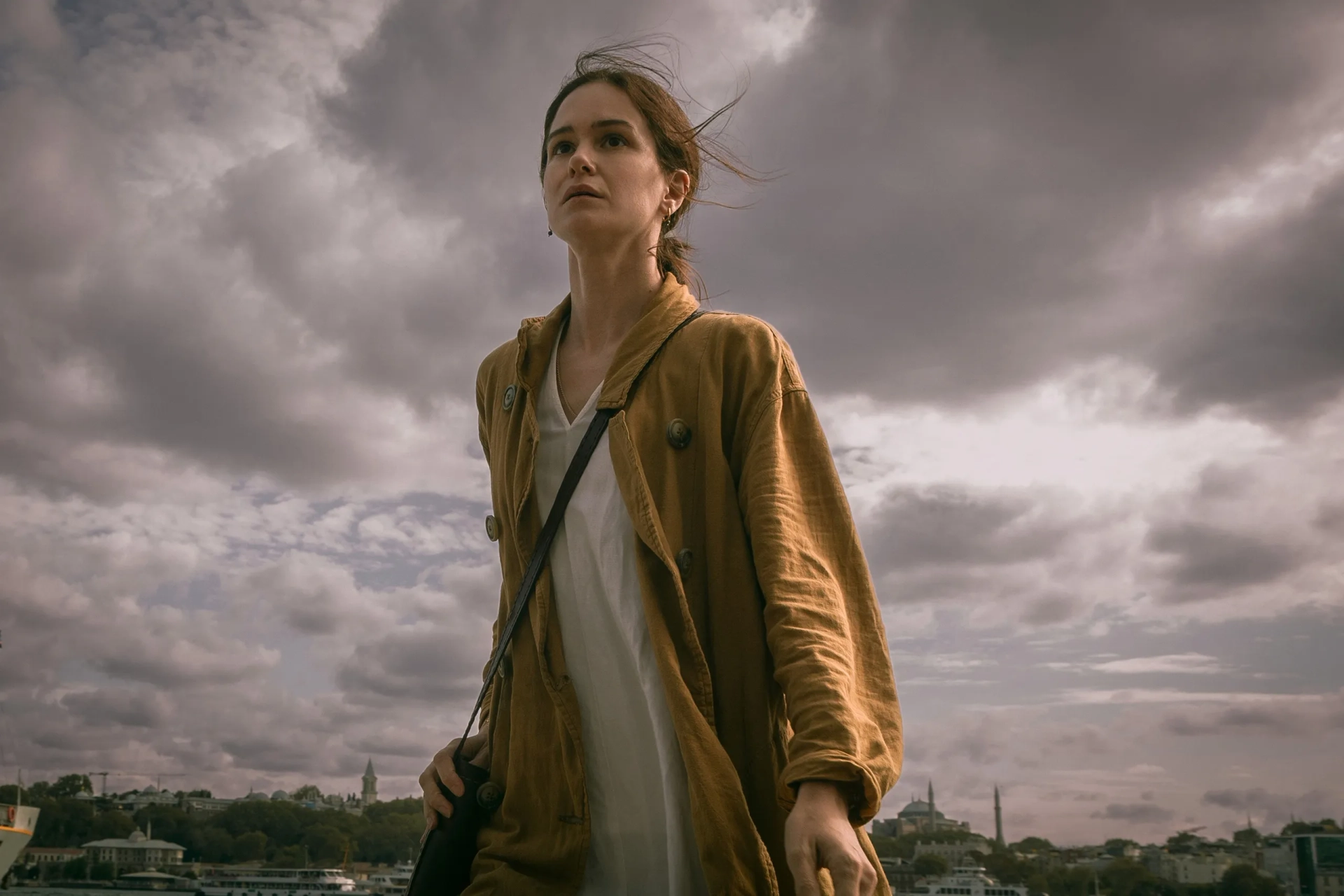 Katherine Waterston in Strange Games (2023)