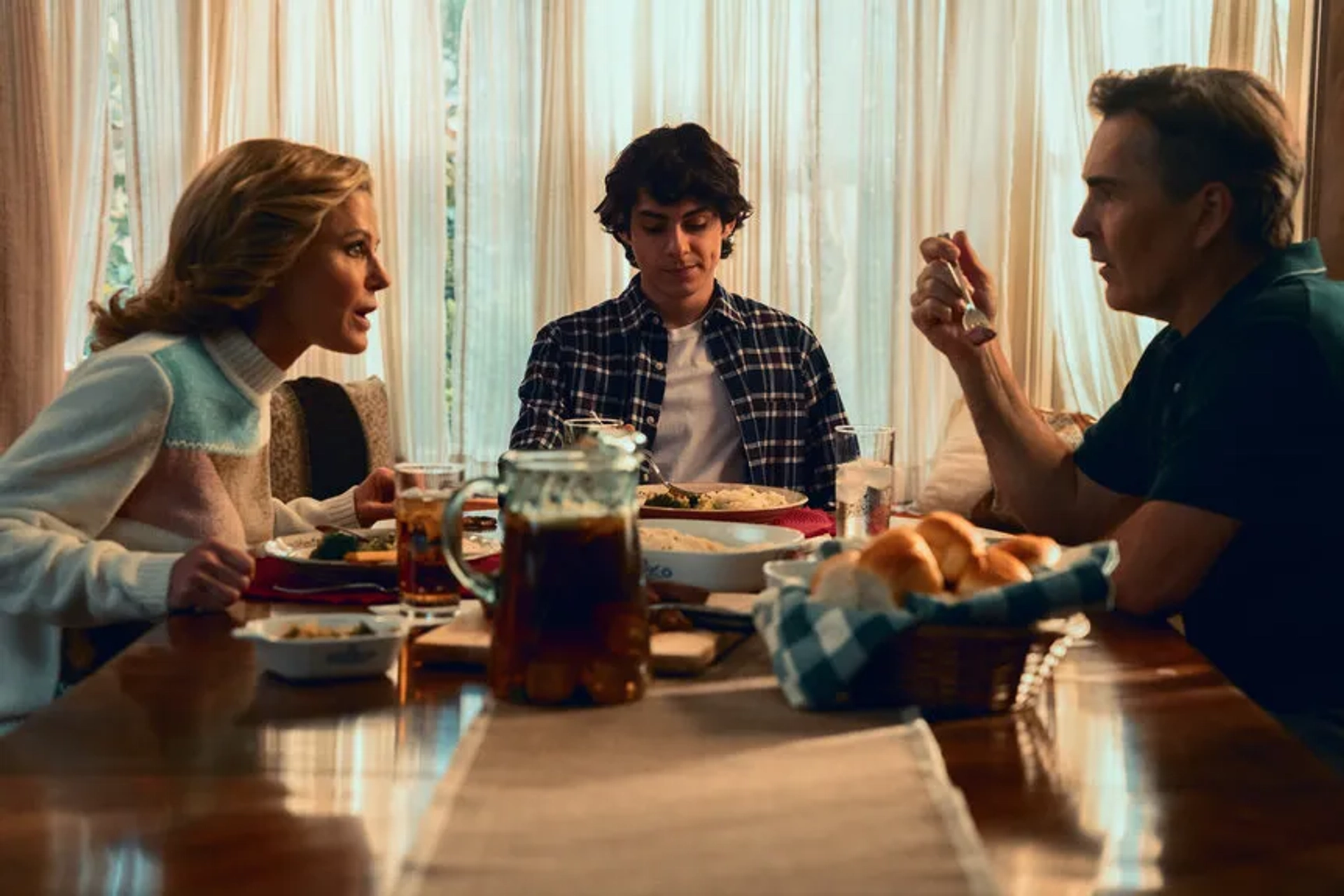 Julie Bowen, Nolan North, and Emjay Anthony in Hysteria! (2024)