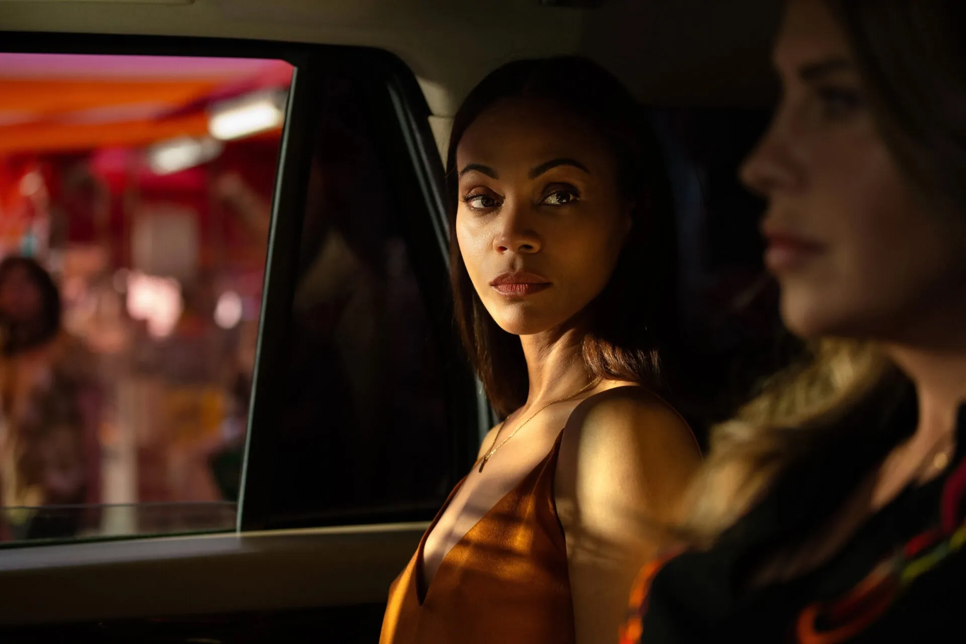 Zoe Saldana and Karla Sofía Gascón in Emilia Pérez (2024)