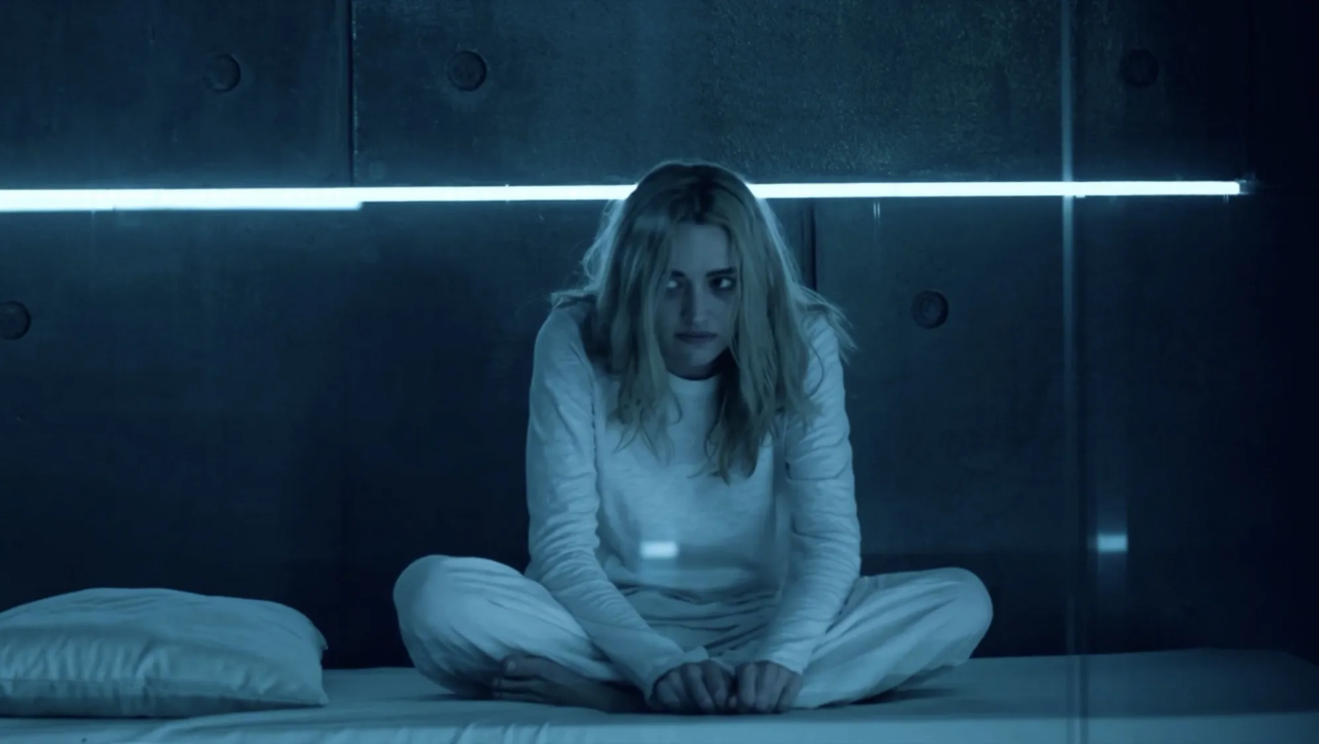 Brianne Howey in The Passage (2019)