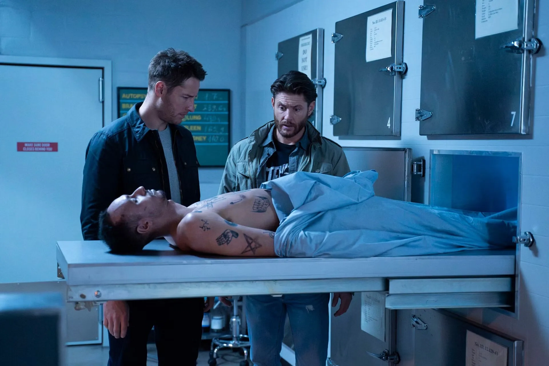 Jensen Ackles and Justin Hartley in Tracker (2024)