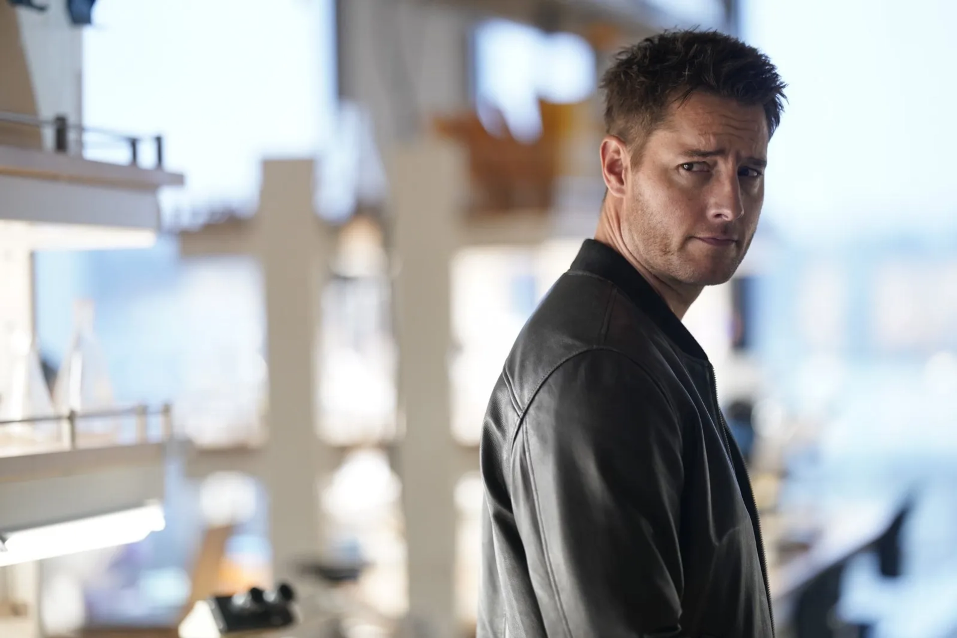 Justin Hartley in Tracker (2024)