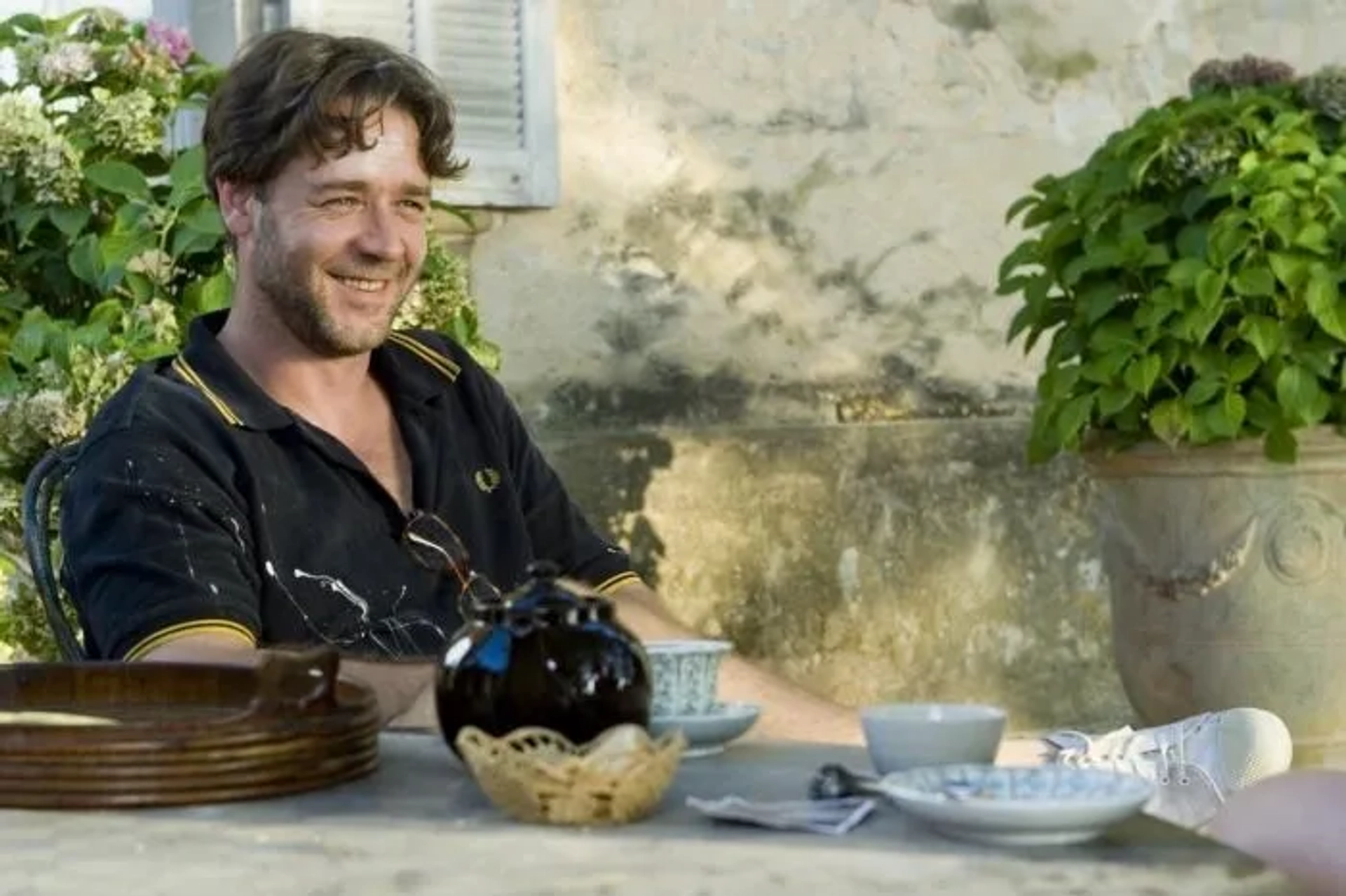 Russell Crowe in A Good Year (2006)