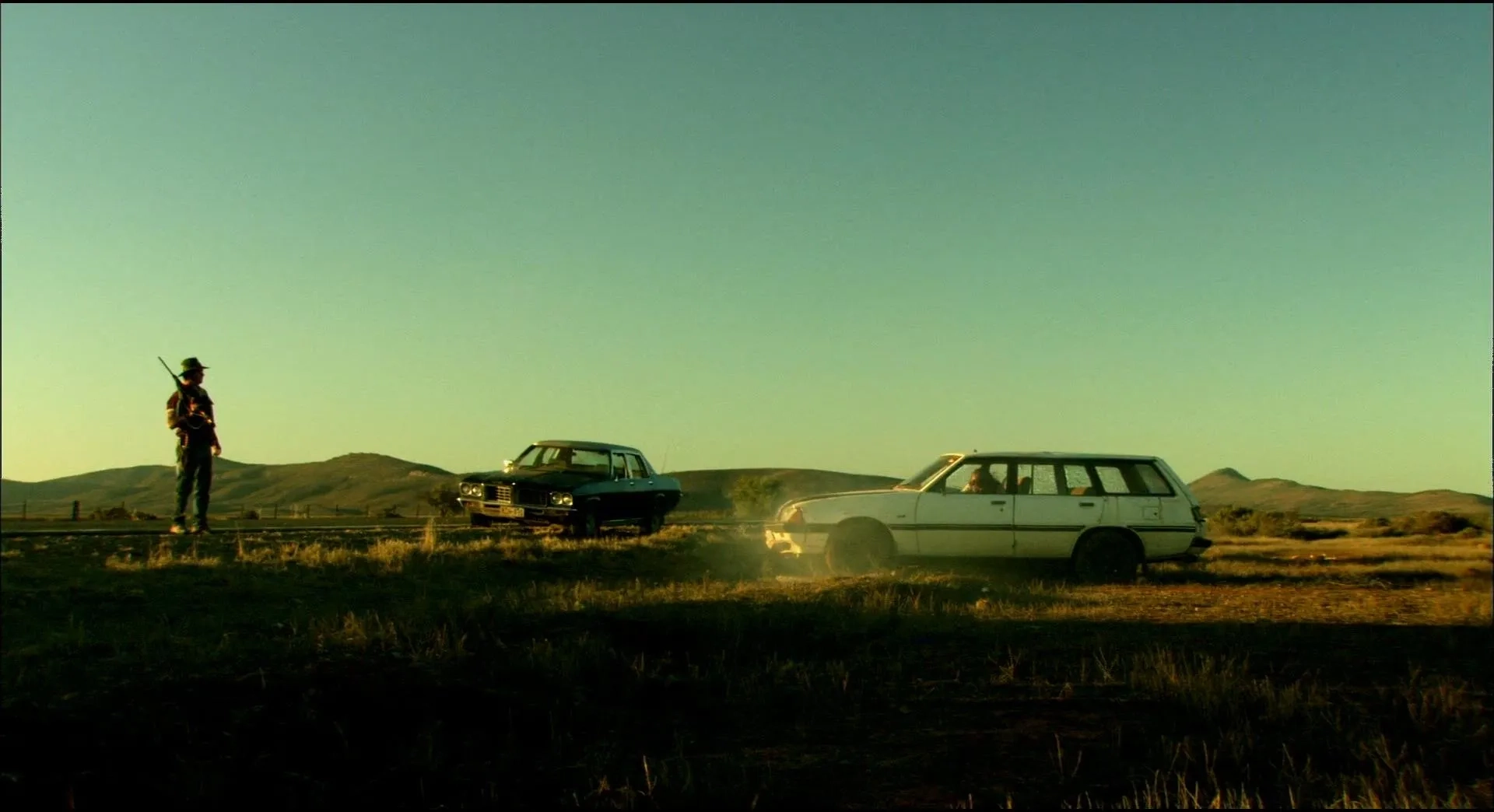 John Jarratt and Kestie Morassi in Wolf Creek (2005)