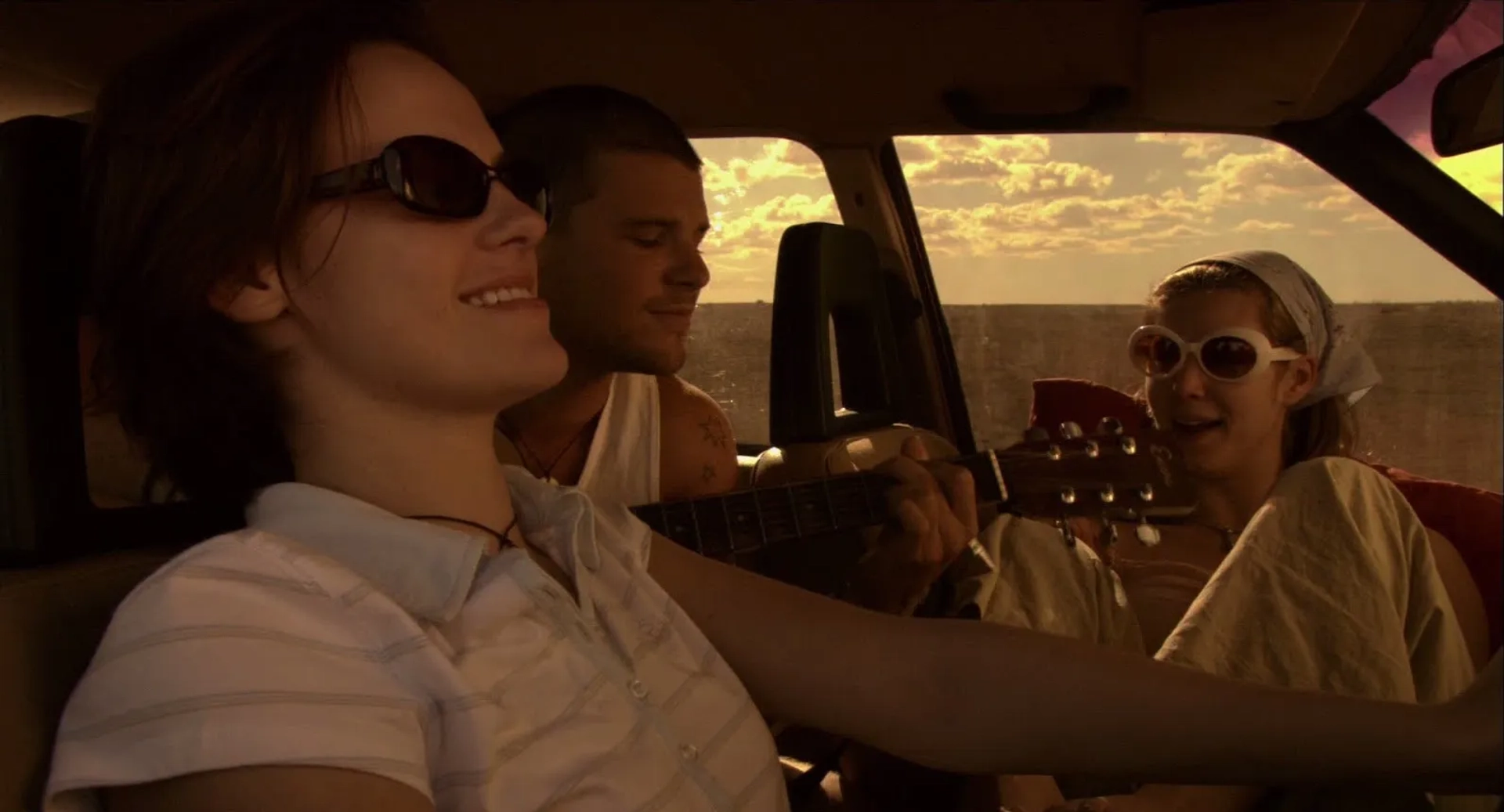 Cassandra Magrath, Nathan Phillips, and Kestie Morassi in Wolf Creek (2005)