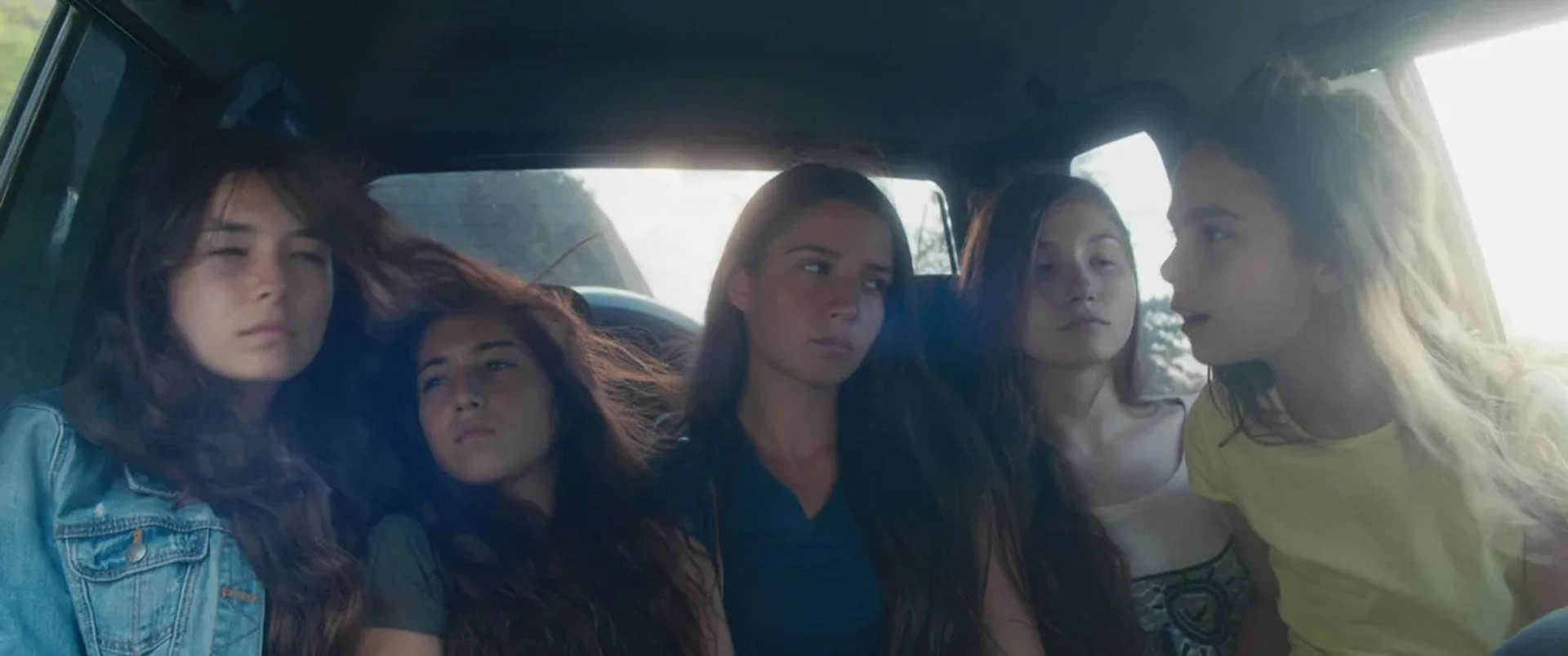 Elit Iscan, Günes Sensoy, Doga Zeynep Doguslu, Tugba Sunguroglu, and Ilayda Akdogan in Mustang (2015)