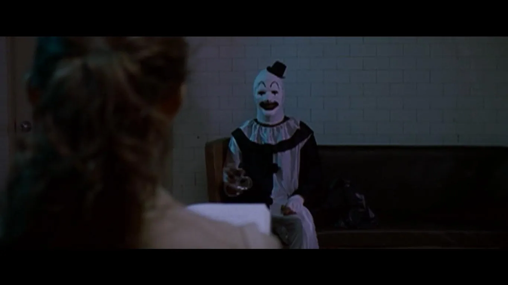 فیلم شب یادگاران (All Hallows' Eve 2013)