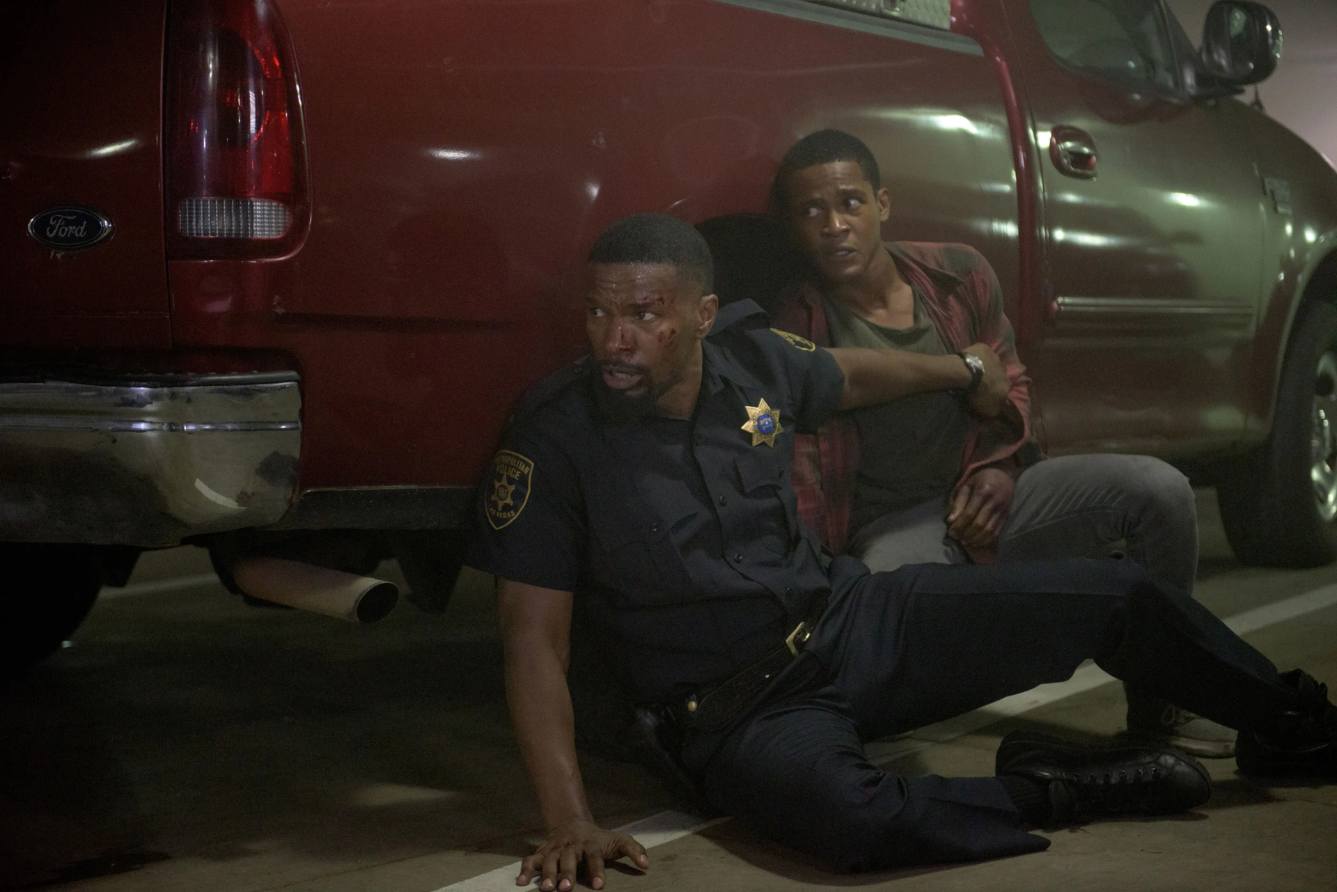 Jamie Foxx and Octavius J. Johnson in Sleepless (2017)