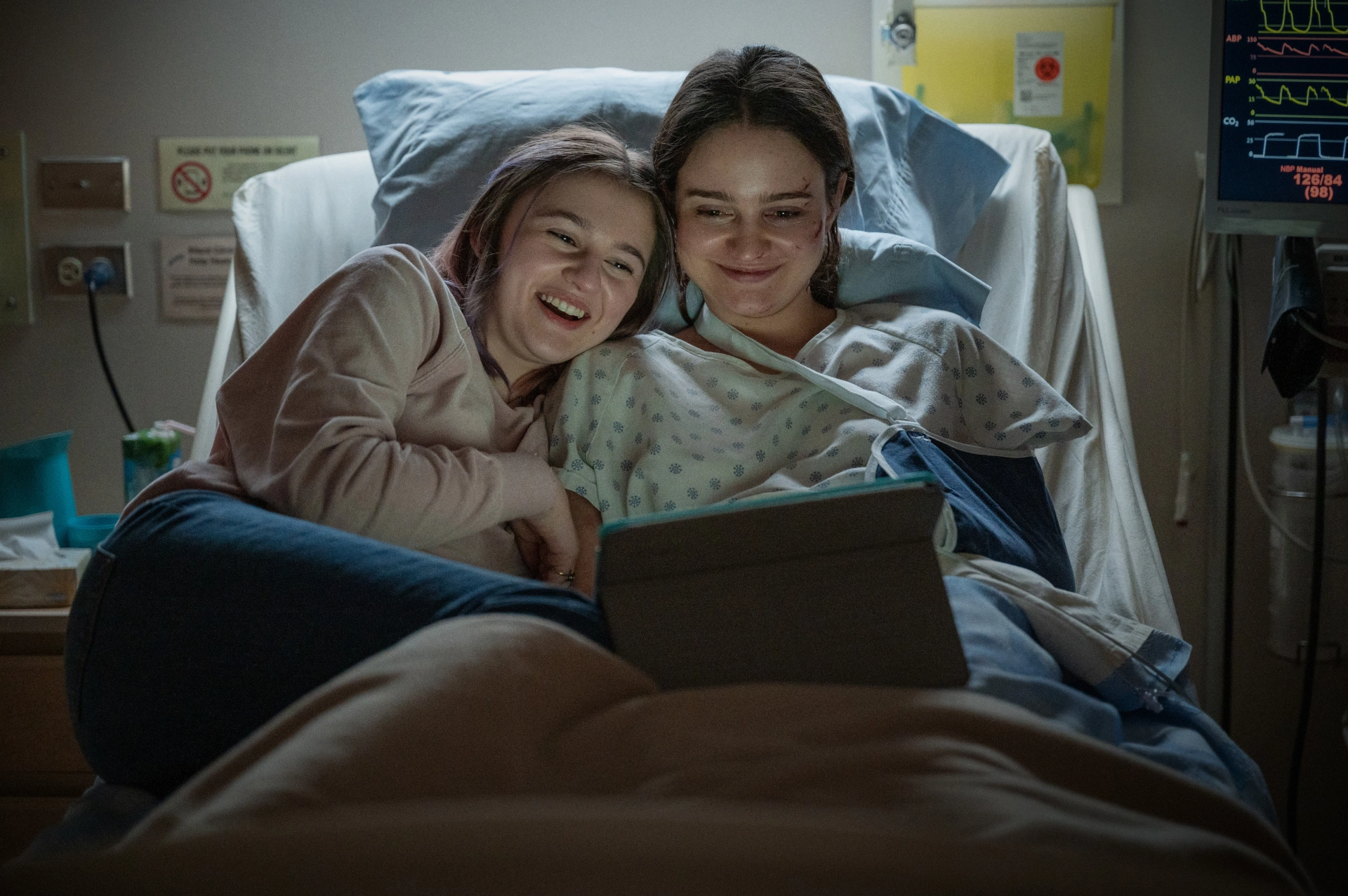 Aisling Franciosi and Emma Nelson in The Unforgivable (2021)