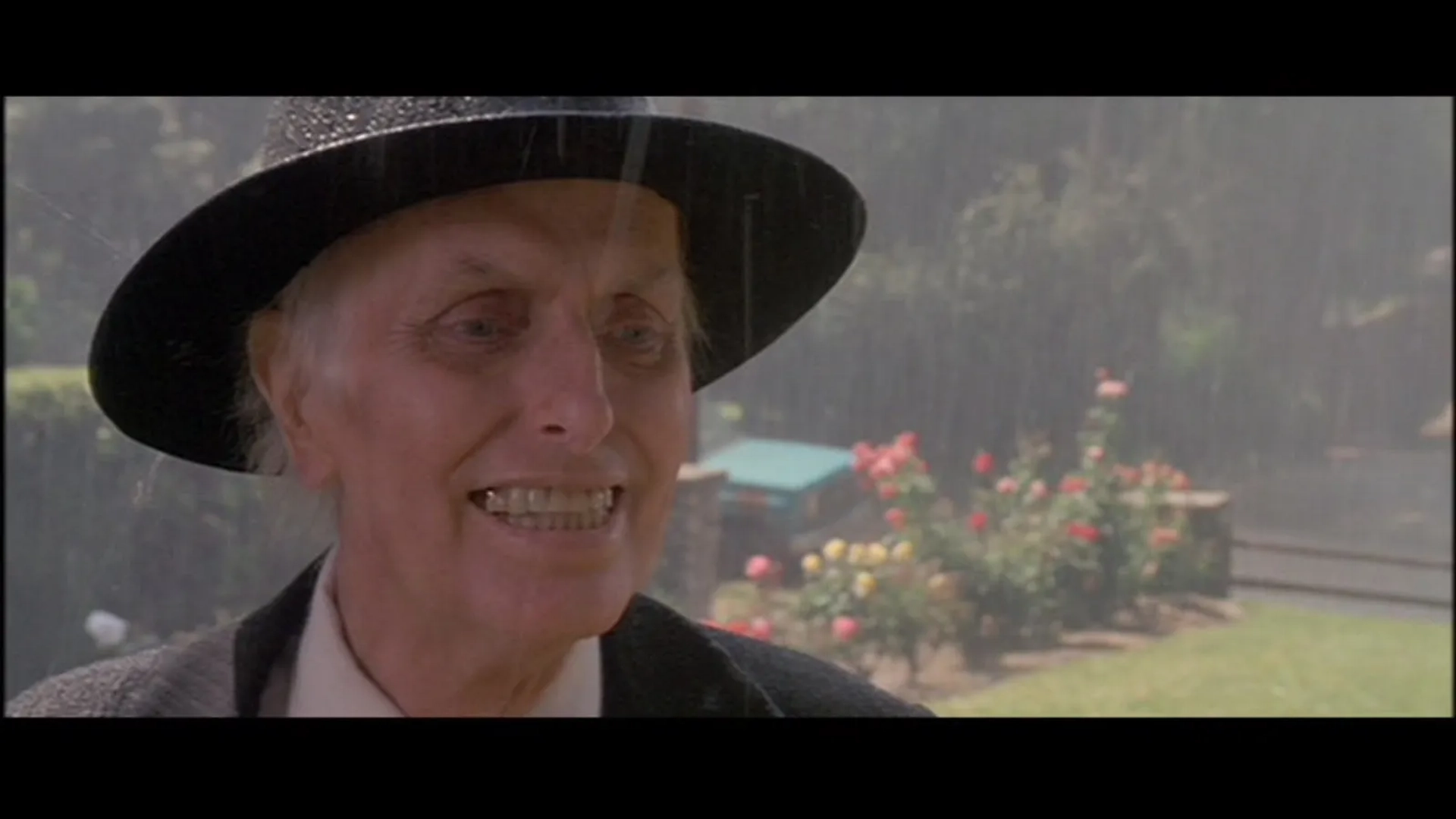 Julian Beck in Poltergeist II: The Other Side (1986)