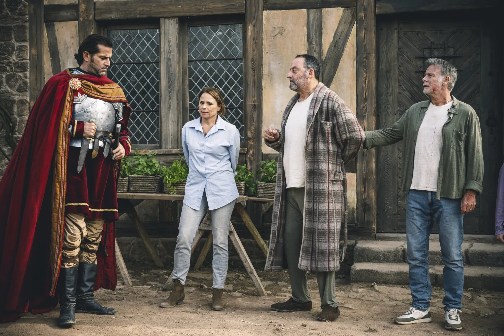 Jean Reno, Suzanne Clément, Franck Dubosc, and Grégory Fitoussi in Family Pack (2024)