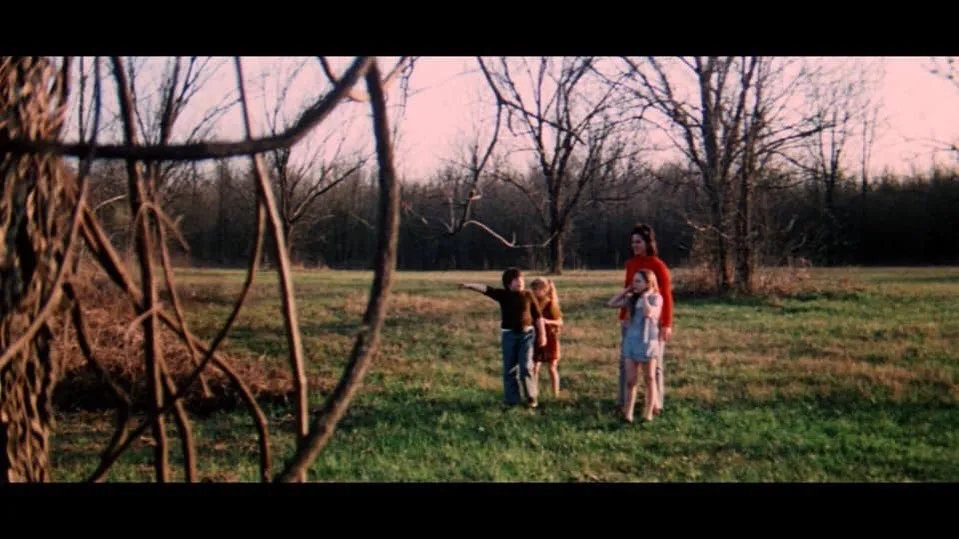 Tammy Harper, Flo Pierce, Pamula Pierce, and Bobby Splawn in The Legend of Boggy Creek (1972)