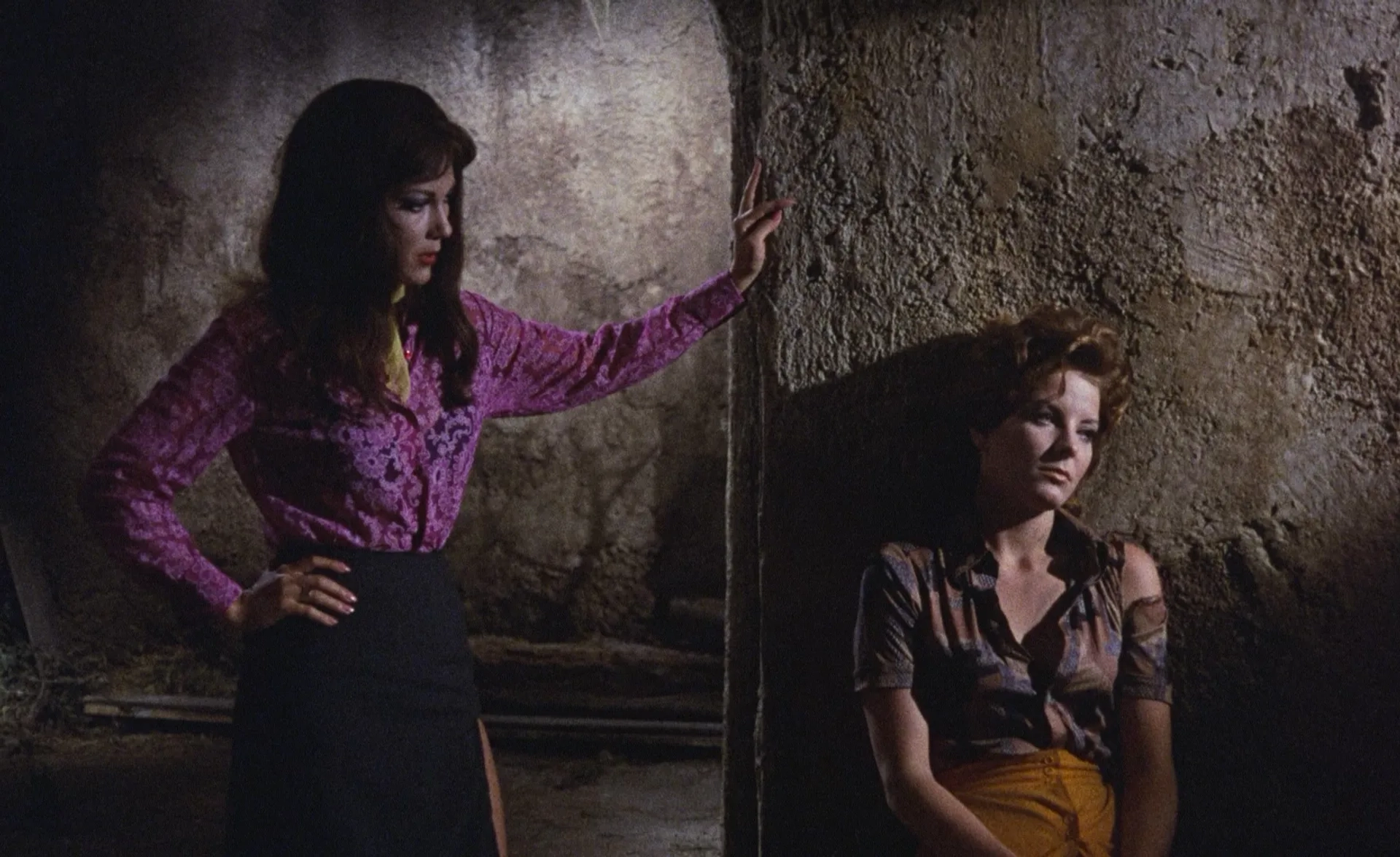 Lone Fleming and María Silva in Tombs of the Blind Dead (1972)