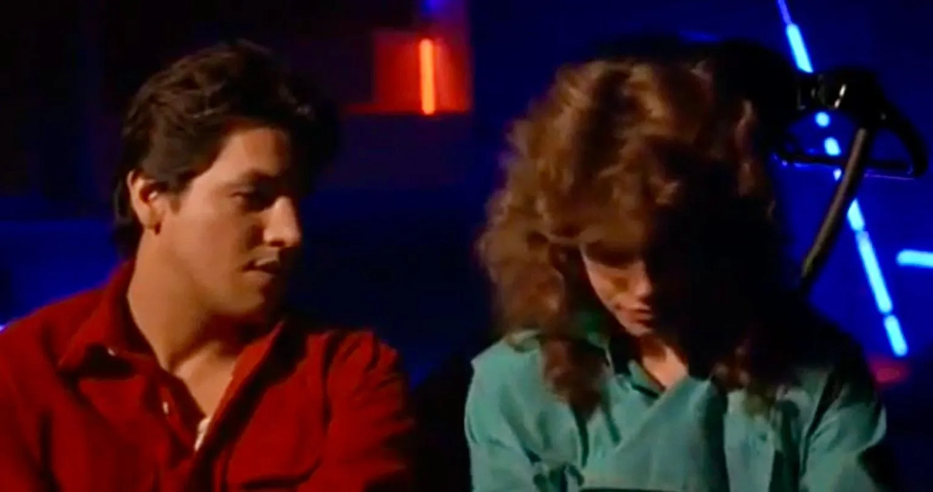 Robert Beltran and Catherine Mary Stewart in Night of the Comet (1984)