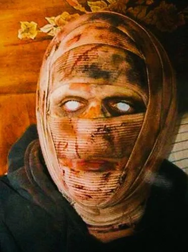 Jonathan Flanigan in Shadows of the Dead (2004)