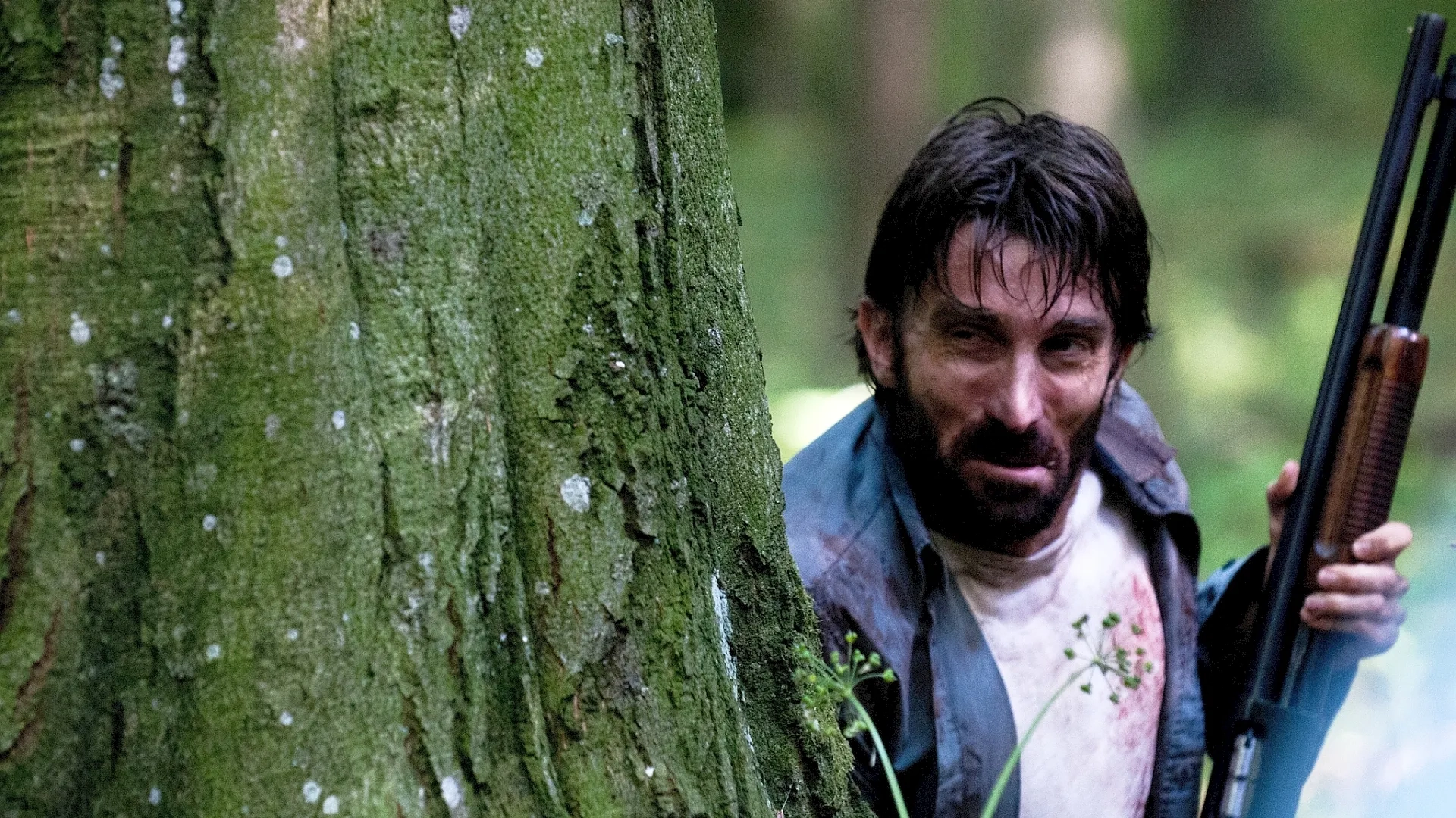 Sharlto Copley in Open Grave (2013)