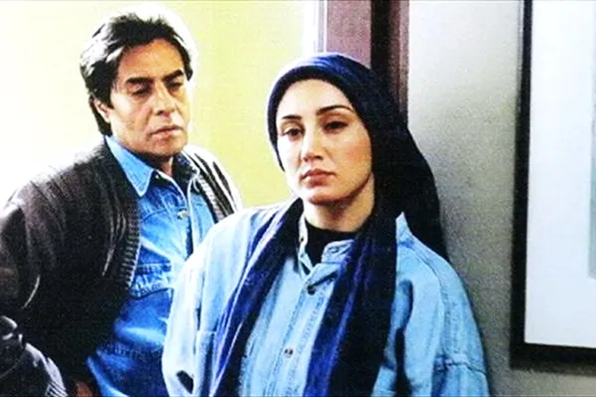 فیلم کاغذ بی خط (۱۳۸۰)