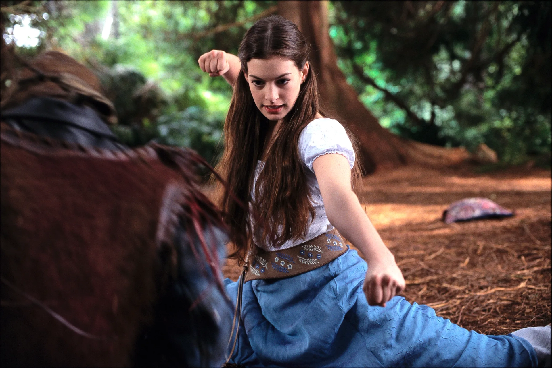 فیلم طلسم الا (Ella Enchanted 2004)