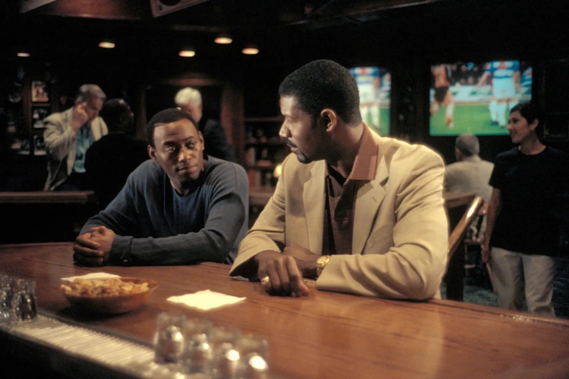 فیلم عشق و بسکتبال (Love & Basketball 2000)