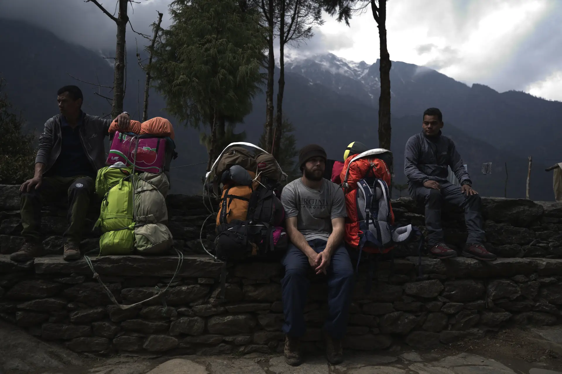 مستند داستان ناگفته ‌ای در اورست (The Porter: The Untold Story at Everest 2020)