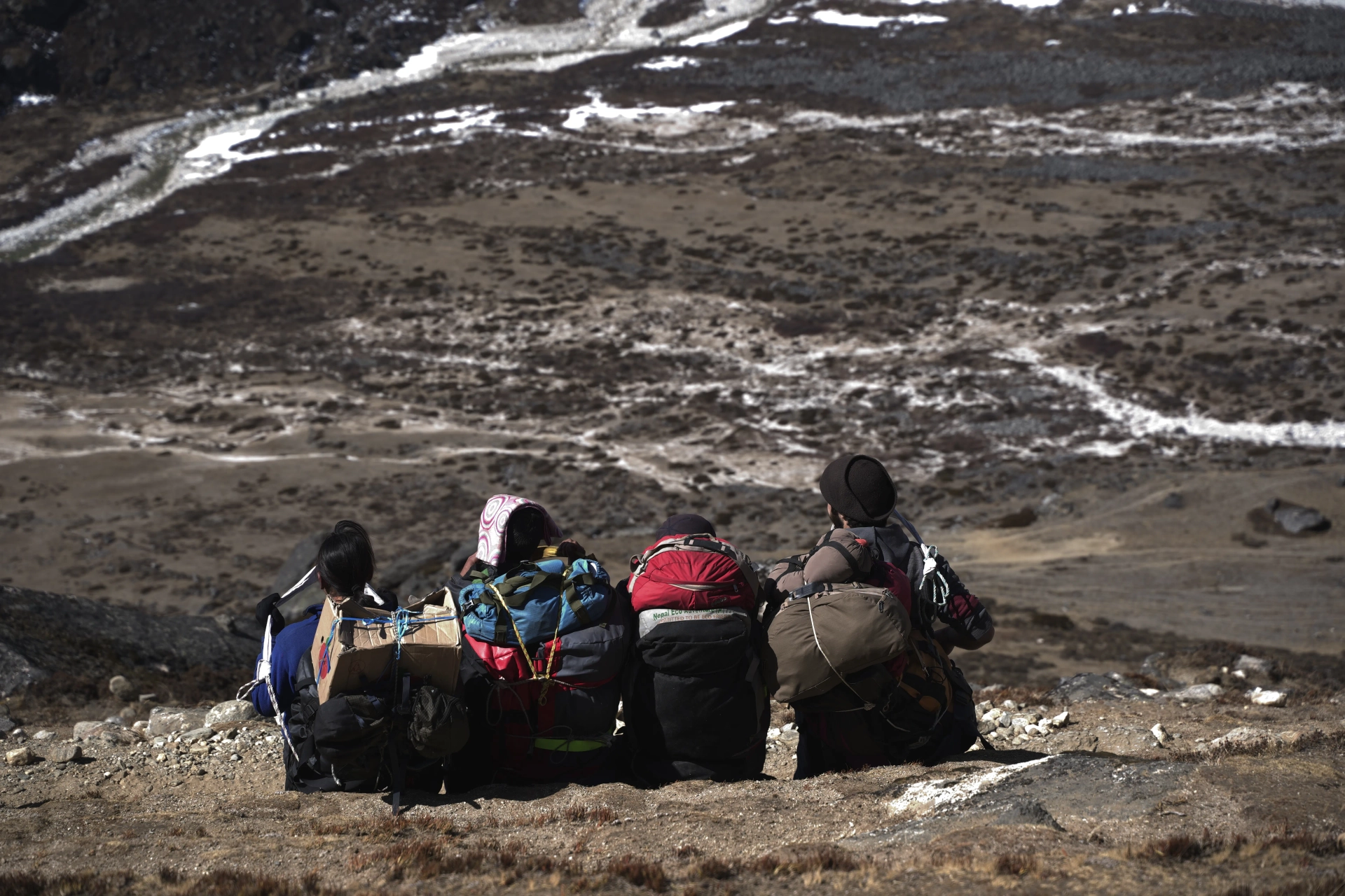 The Porter: The Untold Story at Everest (2020)