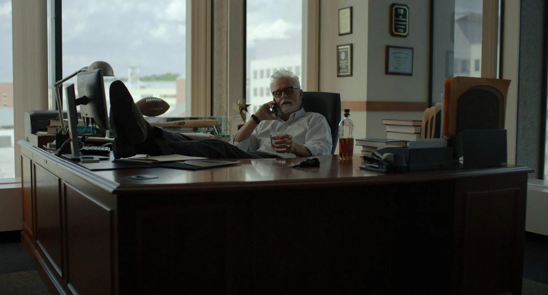 John Slattery in Confess, Fletch (2022)