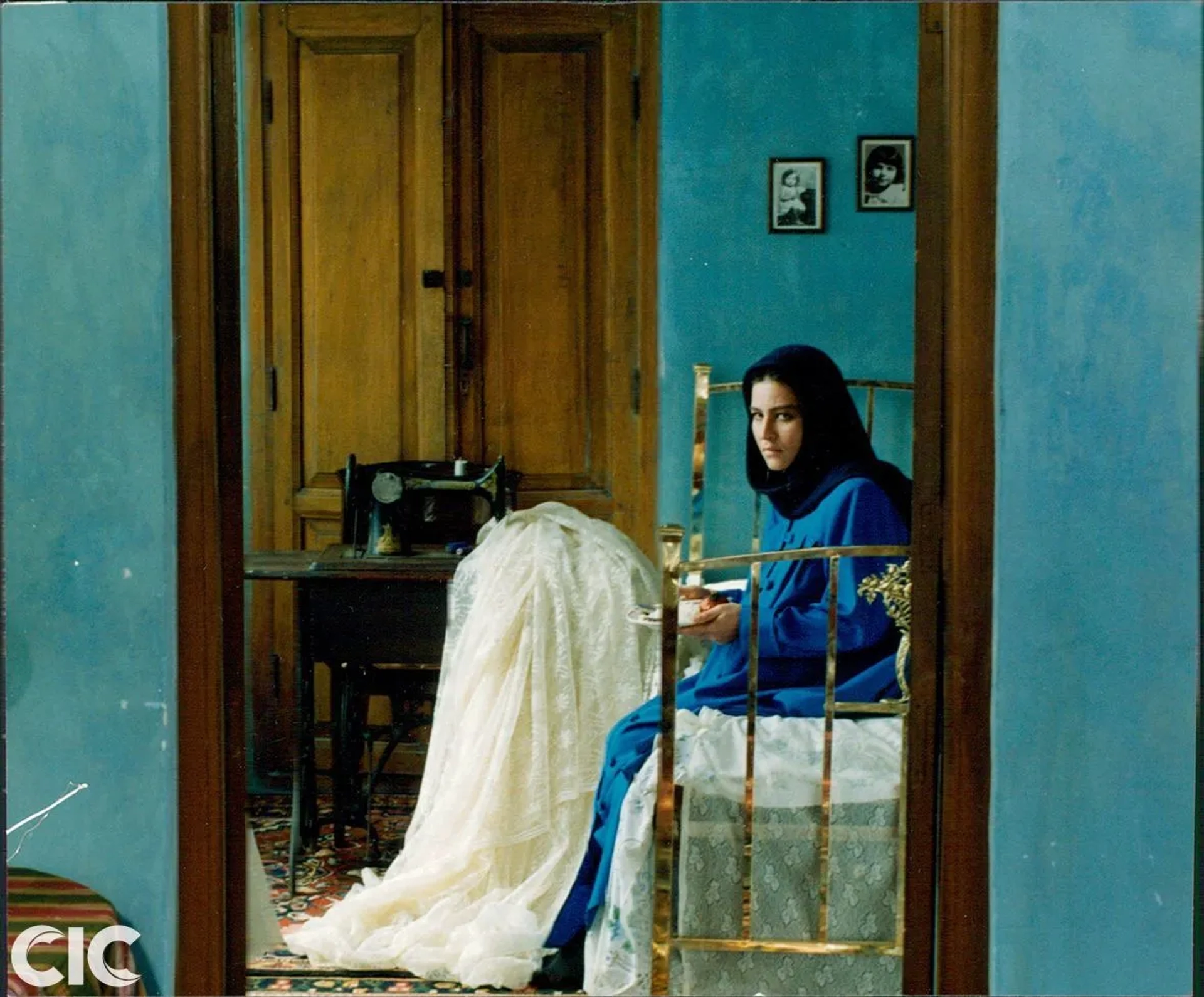 Akram Mohammadi in Mother (1990)