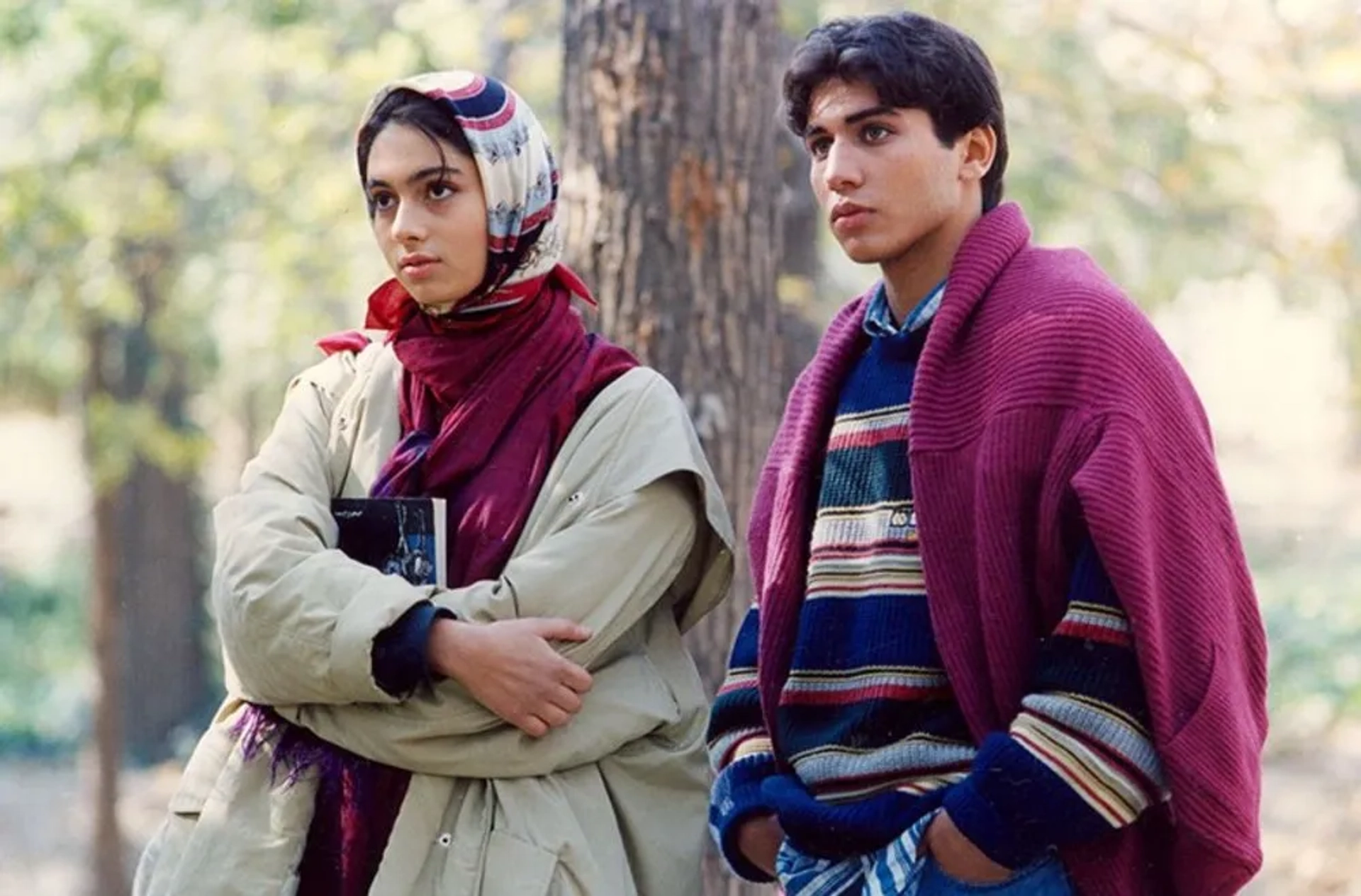 Pegah Ahangarani and Majid Hajizadeh in The Girl in the Sneakers (1999)