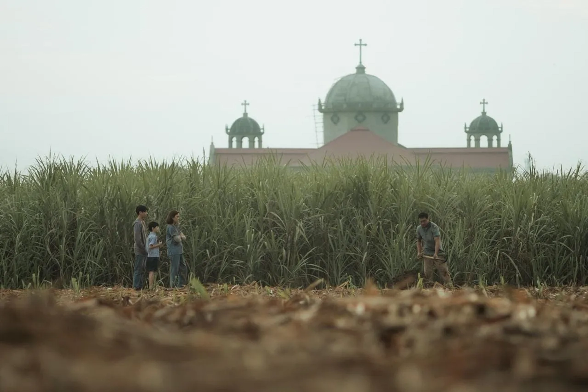 Aiden Tyler Patdu, Sid Lucero, Beauty Gonzalez, and Marco Masa in Outside (2024)