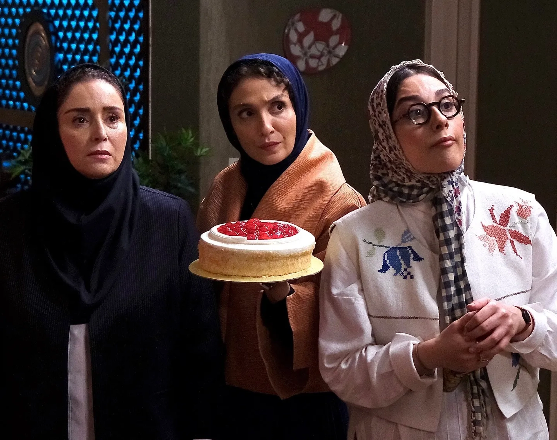 Jaleh Sameti in Father's Coffee (2024)