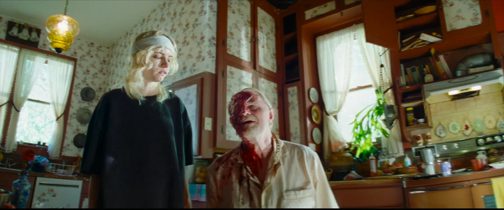 Ed Begley Jr. and Willa Fitzgerald in Strange Darling (2023)