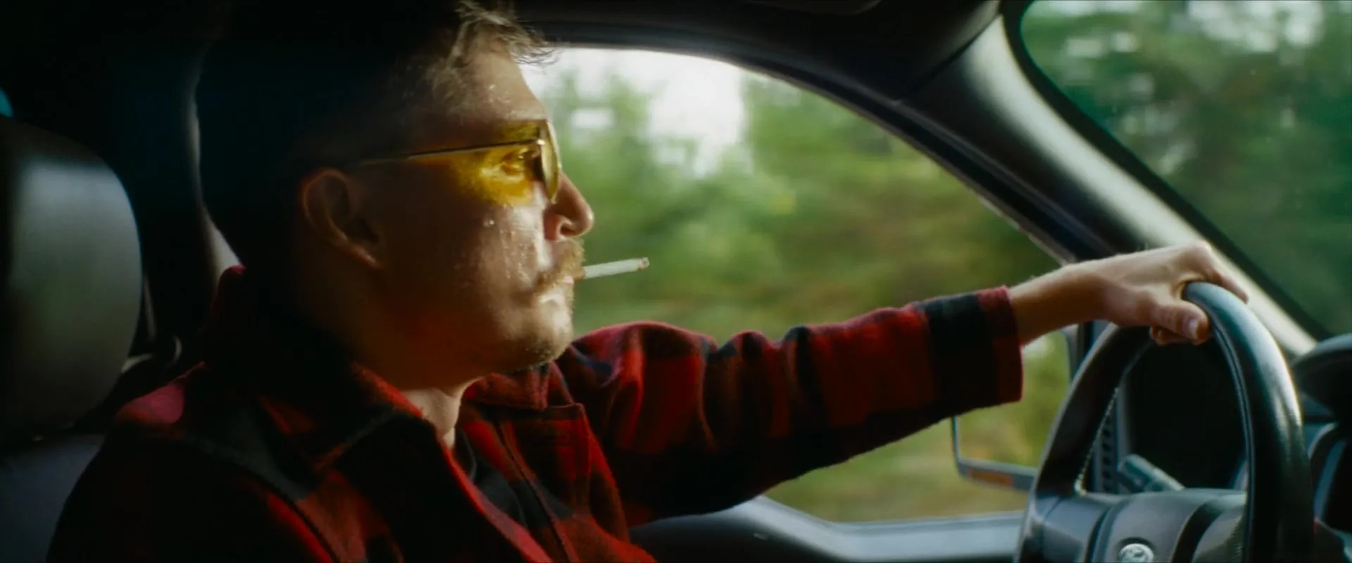 Kyle Gallner in Strange Darling (2023)