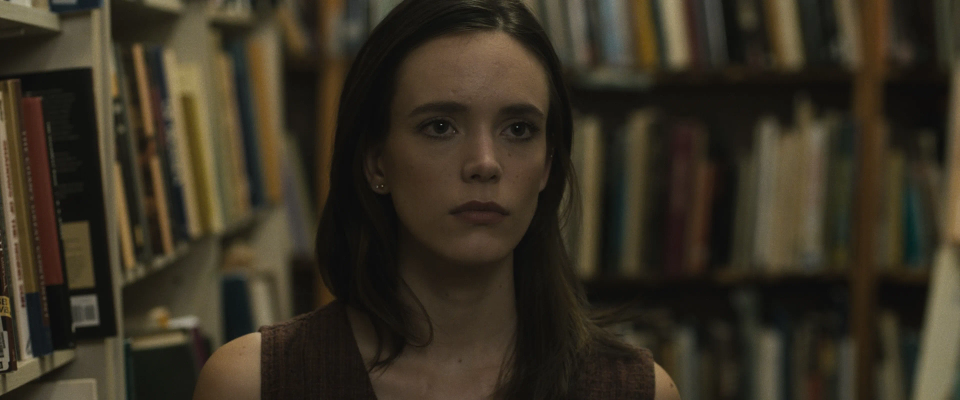 Stacy Martin in The Night House (2020)